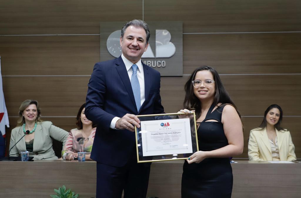 Juramento novos advogados, advogadas e estagi&aacute;rios - 11.07.23