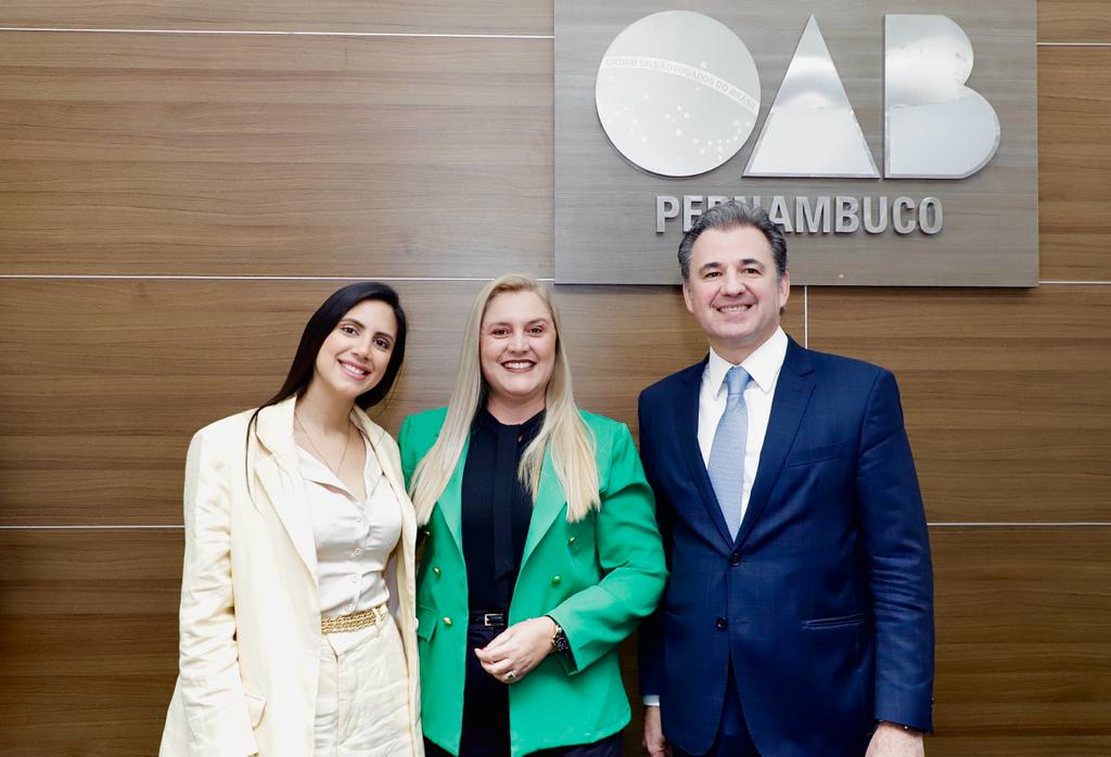 Juramento novos advogados, advogadas e estagi&aacute;rios - 11.07.23