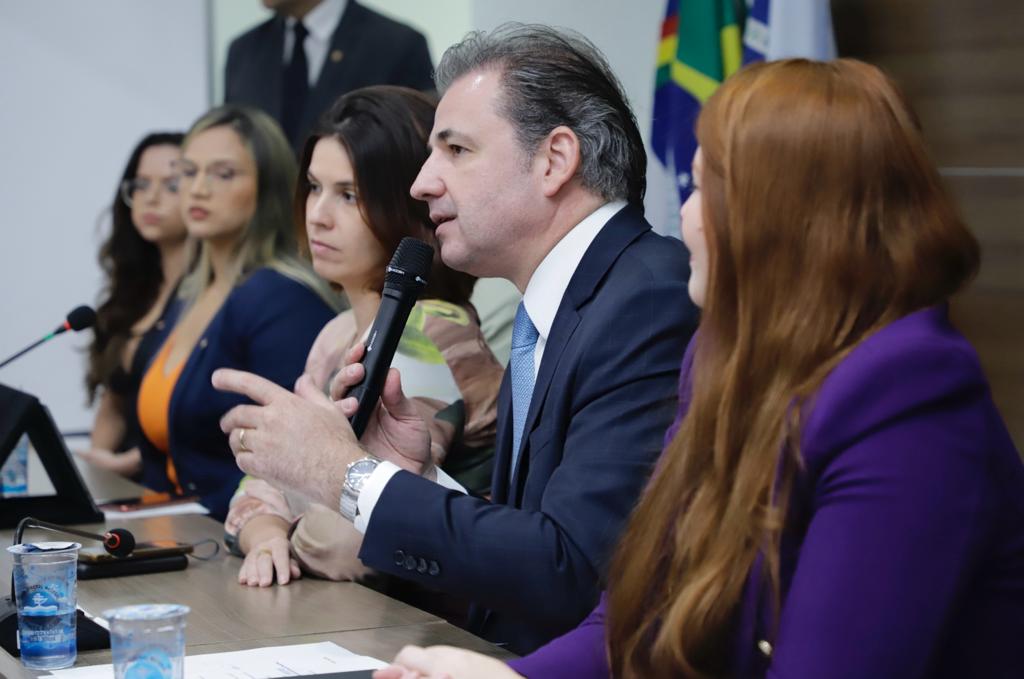 Juramento novos advogados, advogadas e estagi&aacute;rios - 11.07.23
