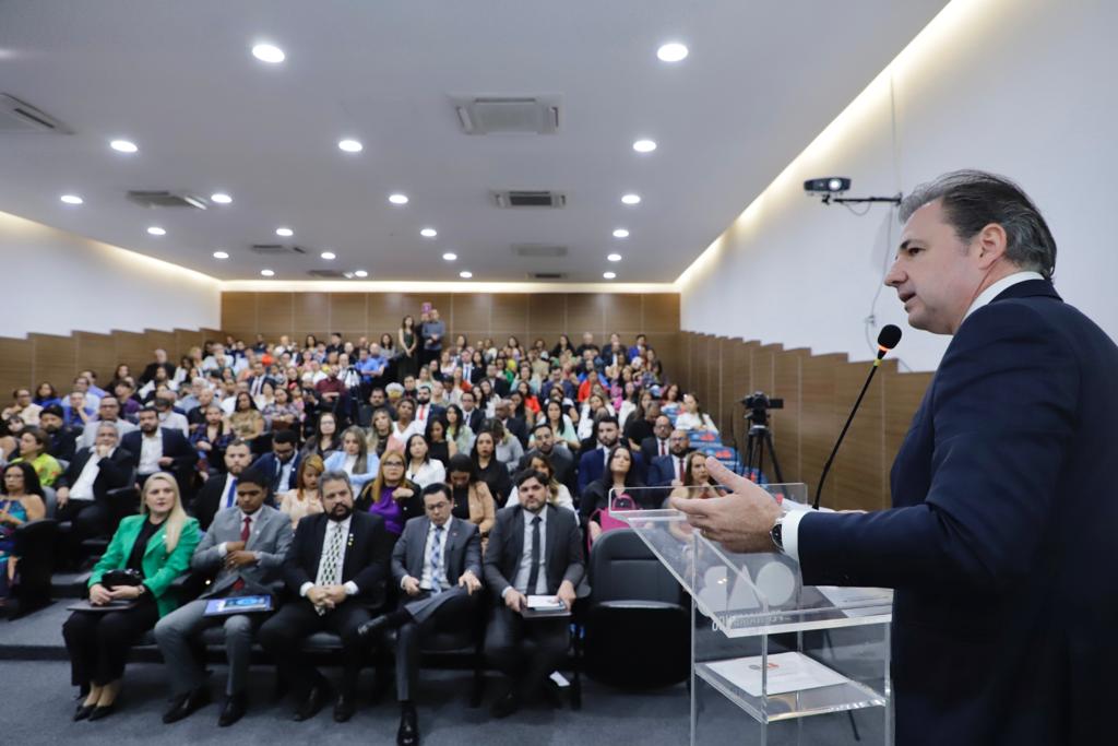 Juramento novos advogados, advogadas e estagi&aacute;rios - 11.07.23