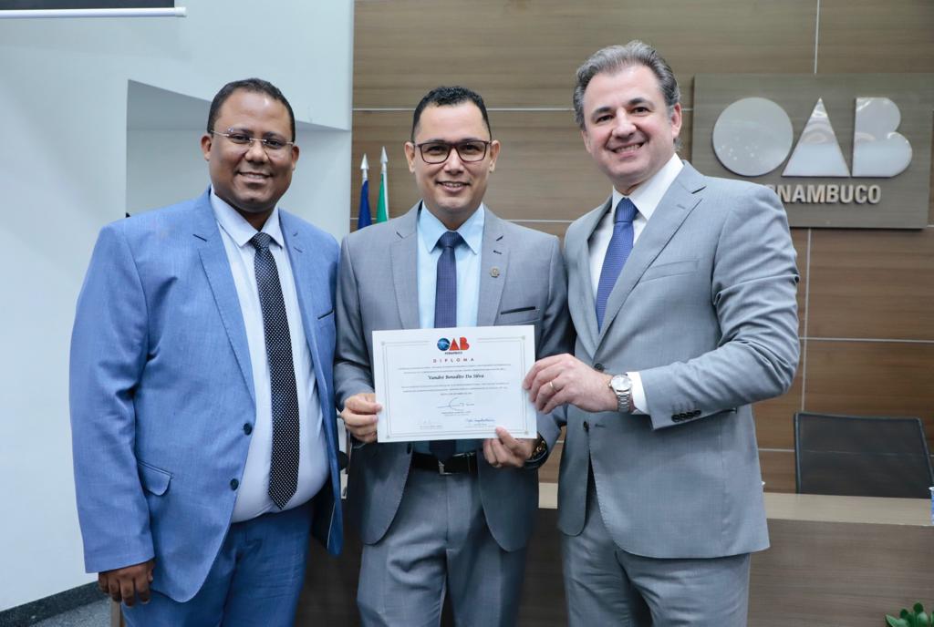 Juramento novos advogados, advogadas e estagi&aacute;rios