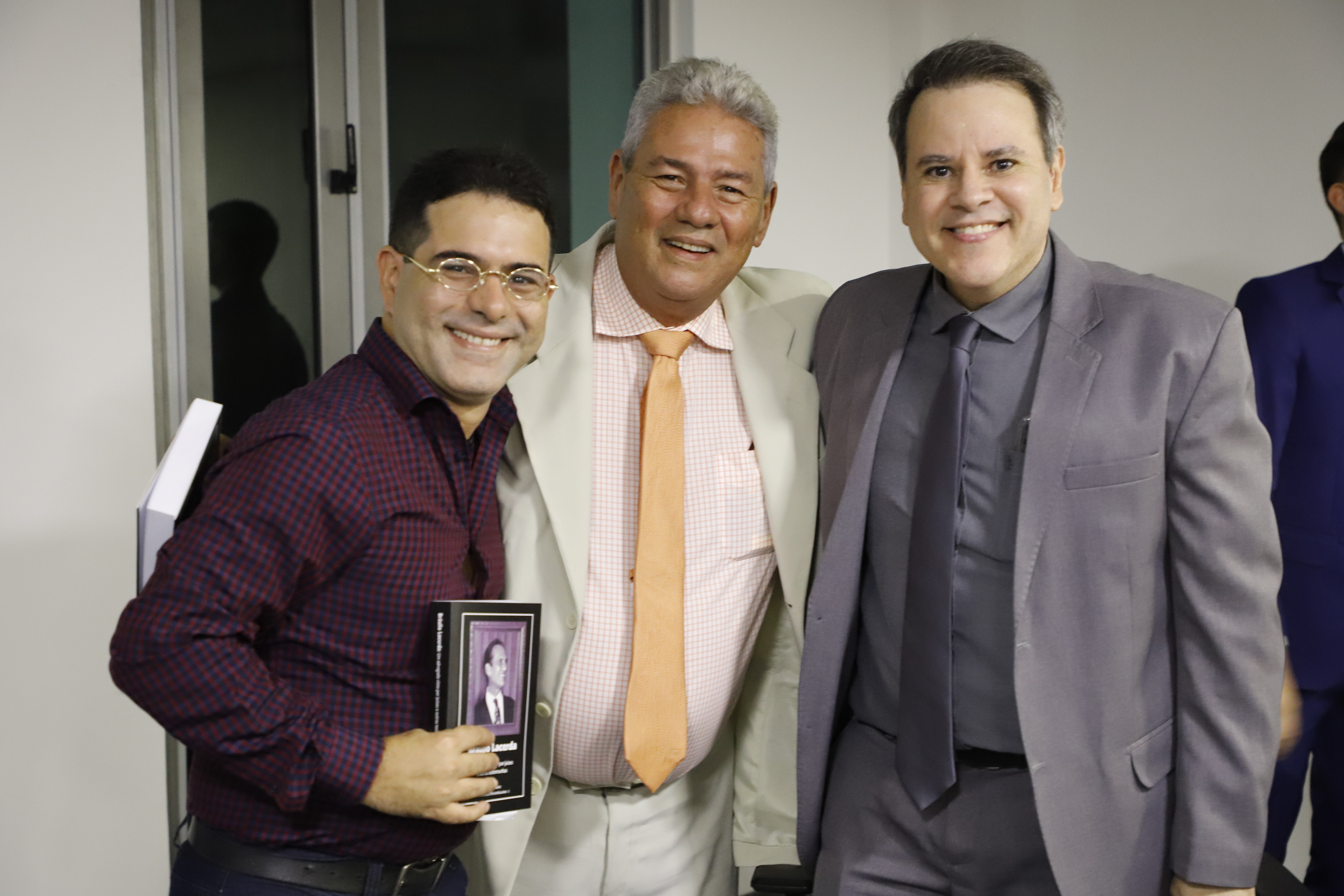 Lan&ccedil;amento do livro &ldquo;Br&aacute;ulio Lacerda: um advogado visto por ju&iacute;zes e outras testemunhas&rdquo;