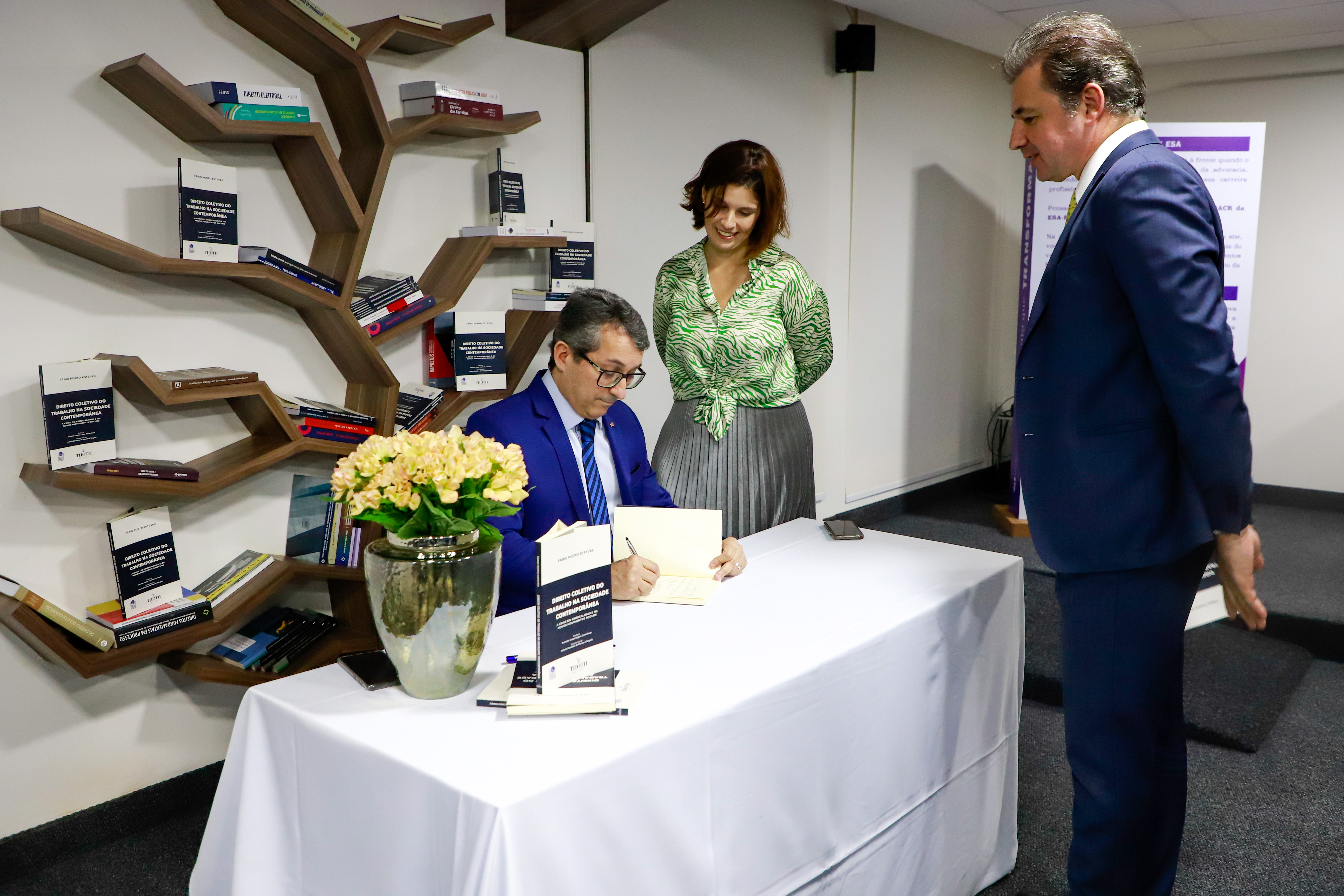 Lan&ccedil;amento do Livro "Direito coletivo do trabalho na sociedade contempor&acirc;nea"