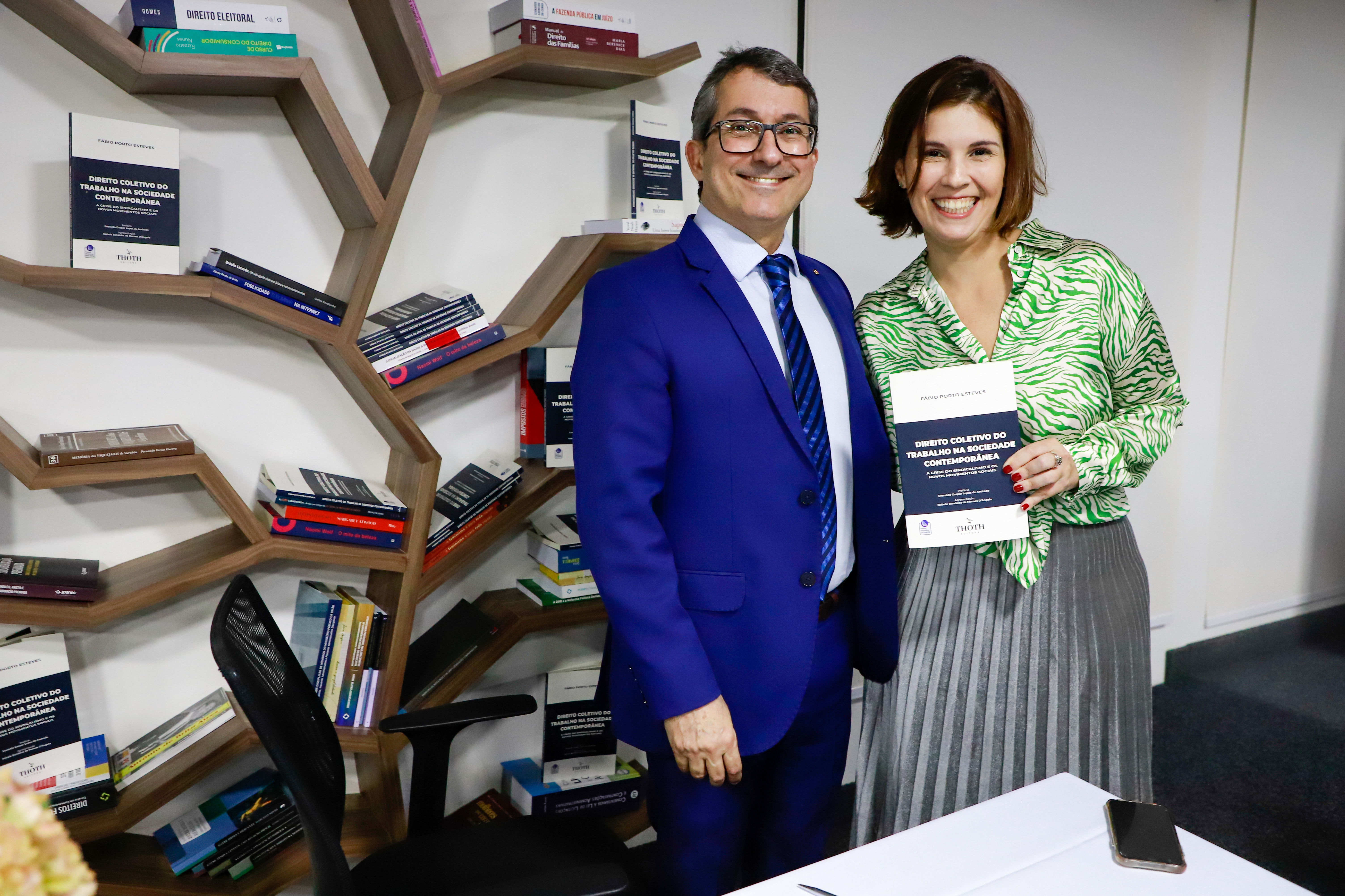 Lan&ccedil;amento do Livro "Direito coletivo do trabalho na sociedade contempor&acirc;nea"