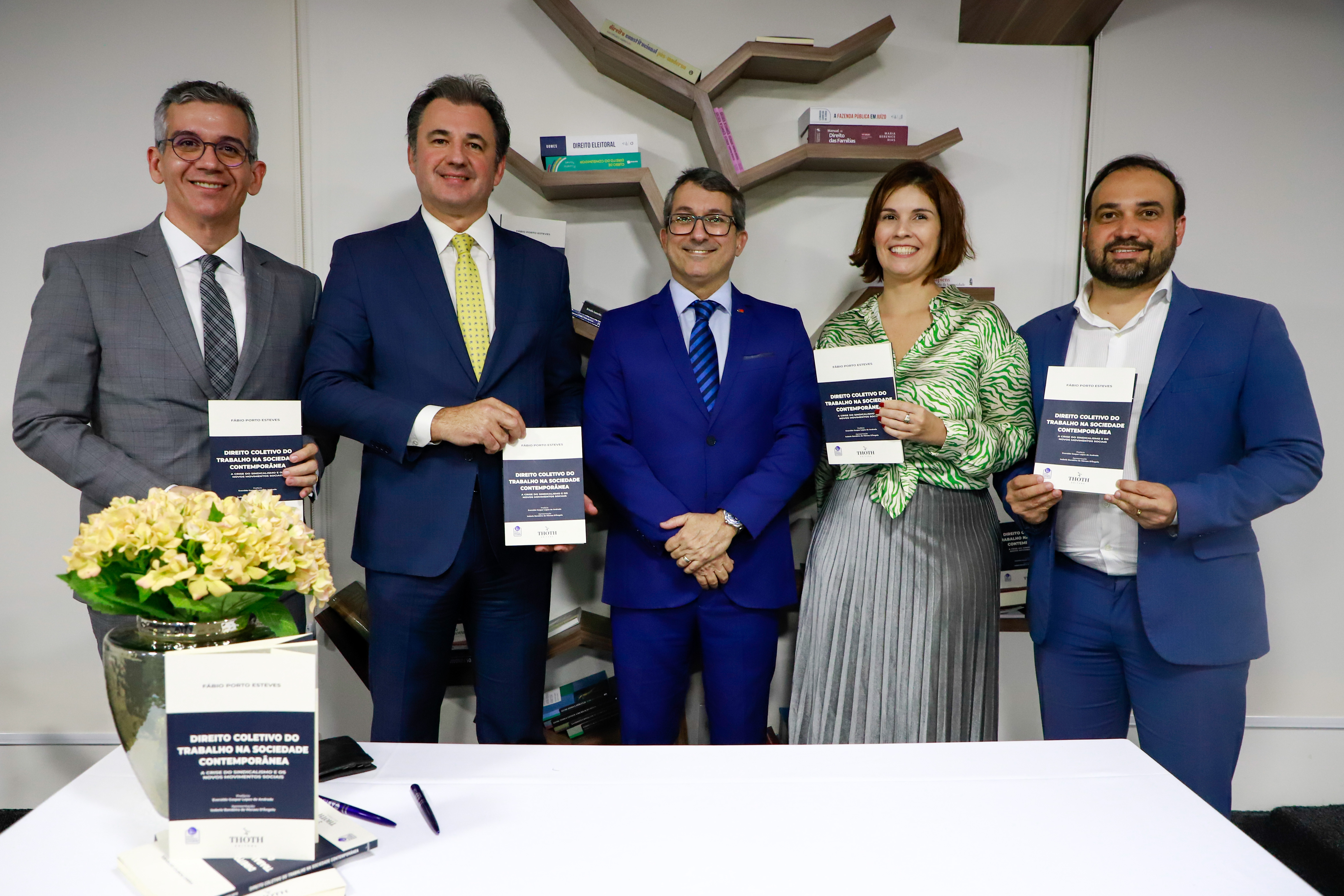 Lan&ccedil;amento do Livro "Direito coletivo do trabalho na sociedade contempor&acirc;nea"