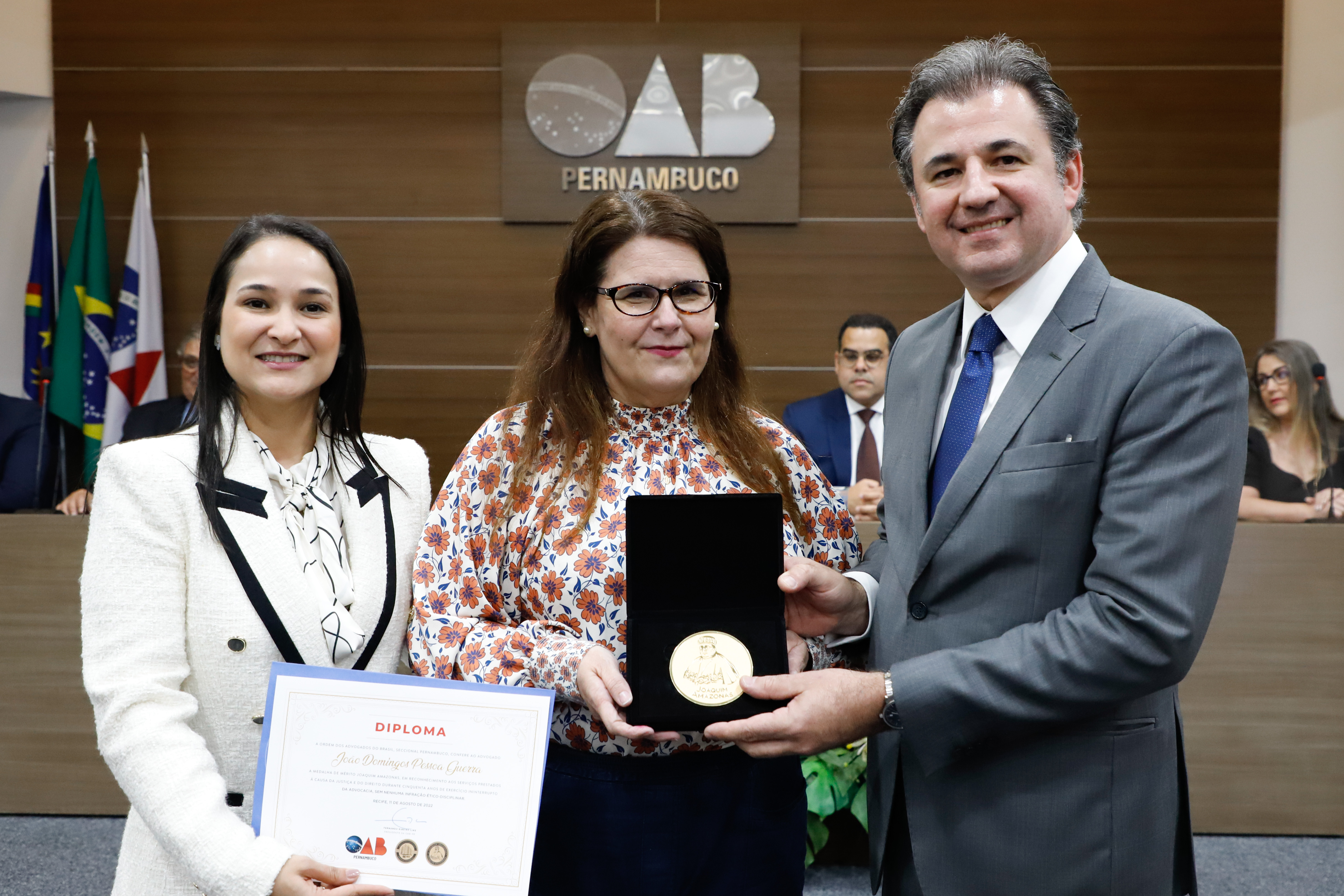 OAB Pernambuco entrega Medalha do M&eacute;rito Joaquim Amazonas