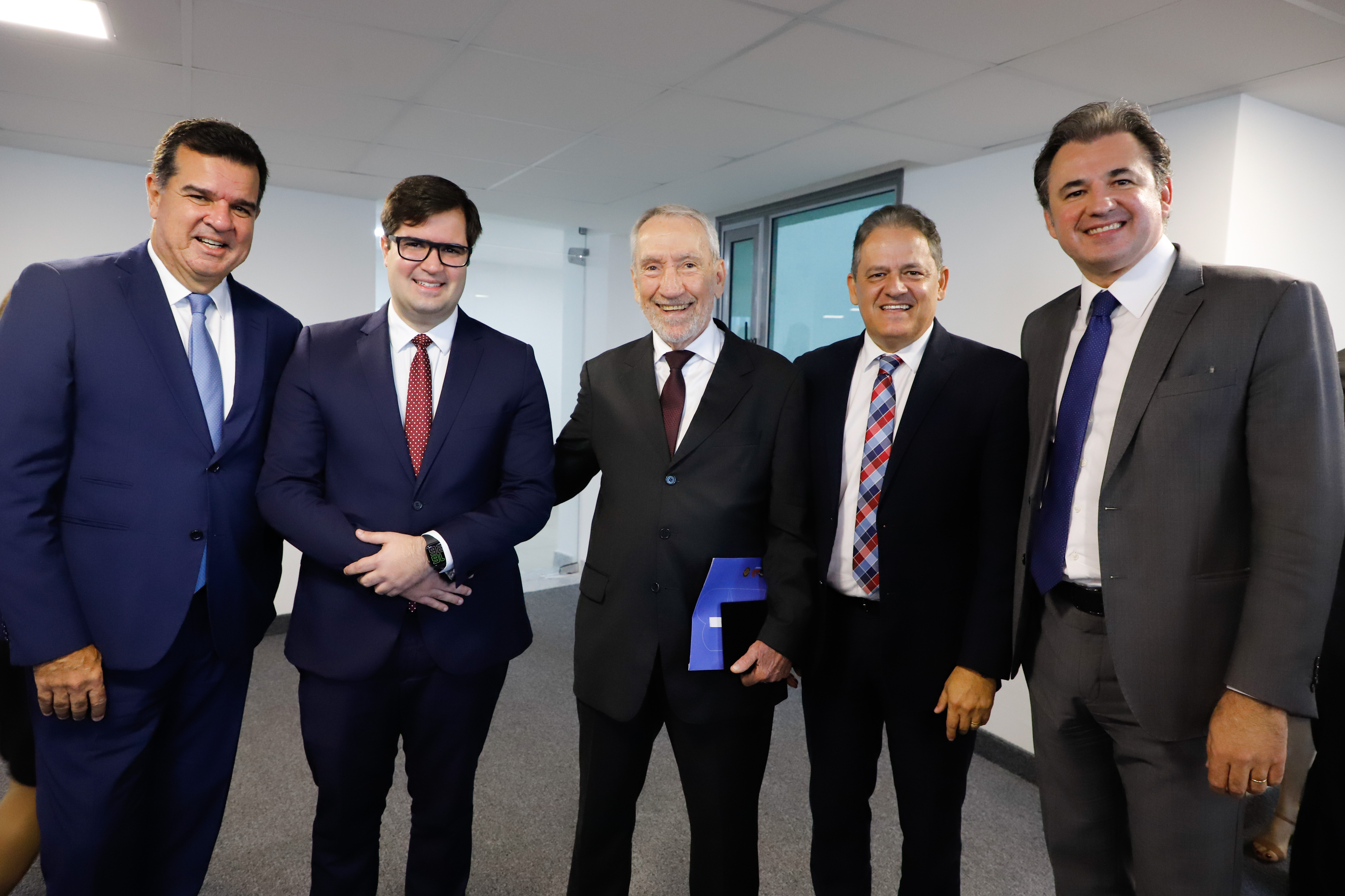OAB Pernambuco entrega Medalha do M&eacute;rito Joaquim Amazonas