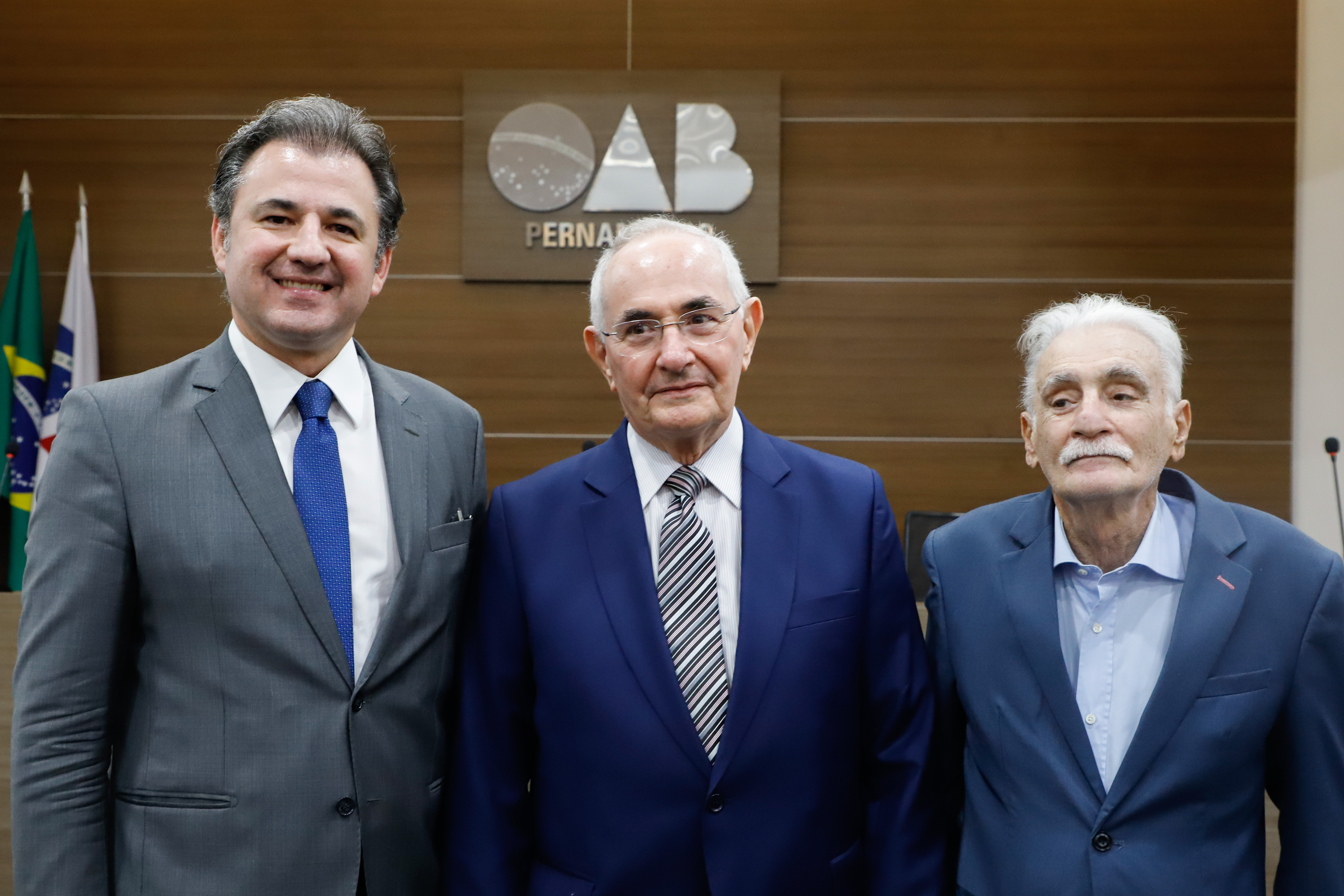 OAB Pernambuco entrega Medalha do M&eacute;rito Joaquim Amazonas