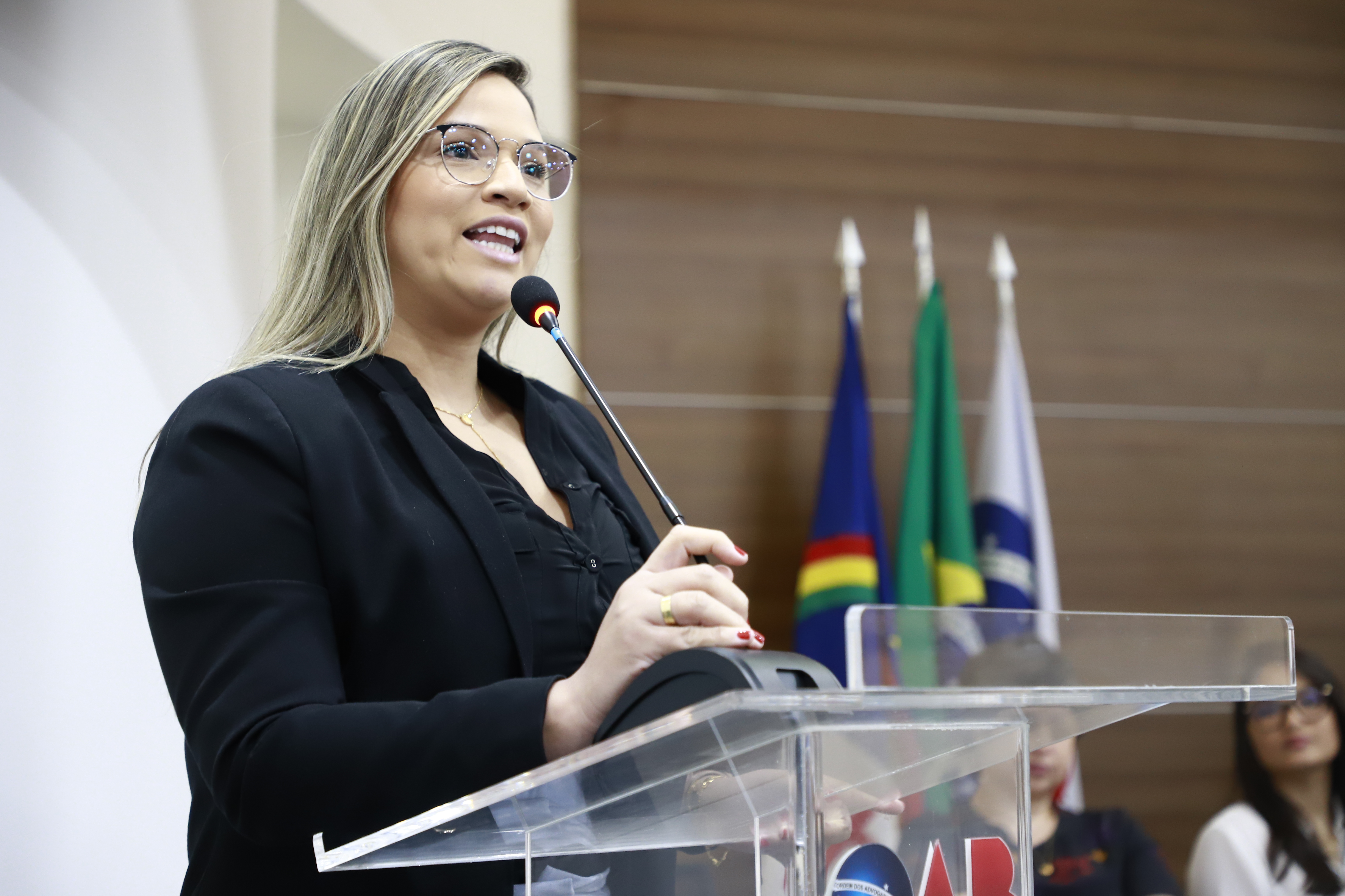 OAB-PE realiza juramento de novos advogados e advogadas