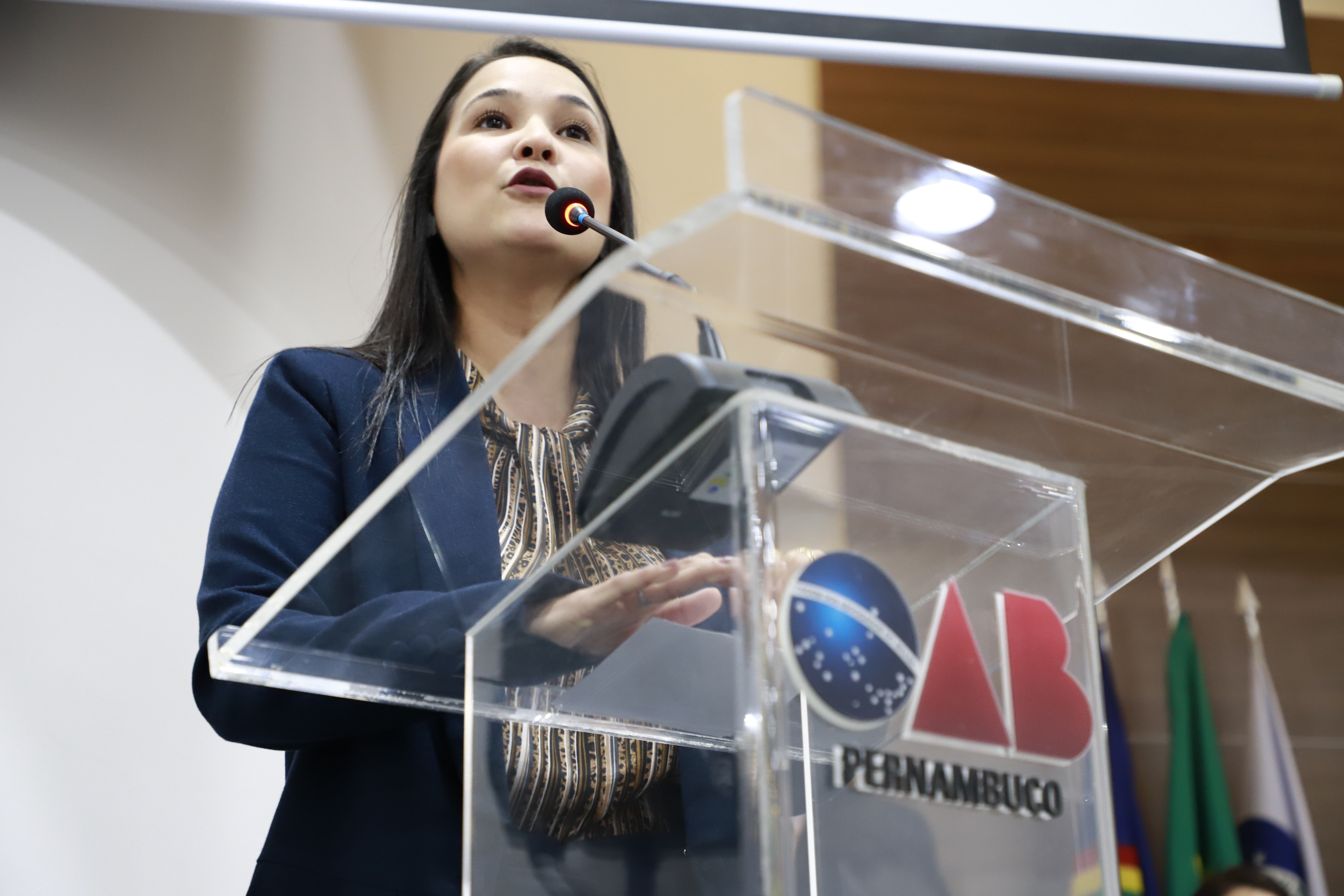 OAB-PE realiza juramento de novos advogados e advogadas