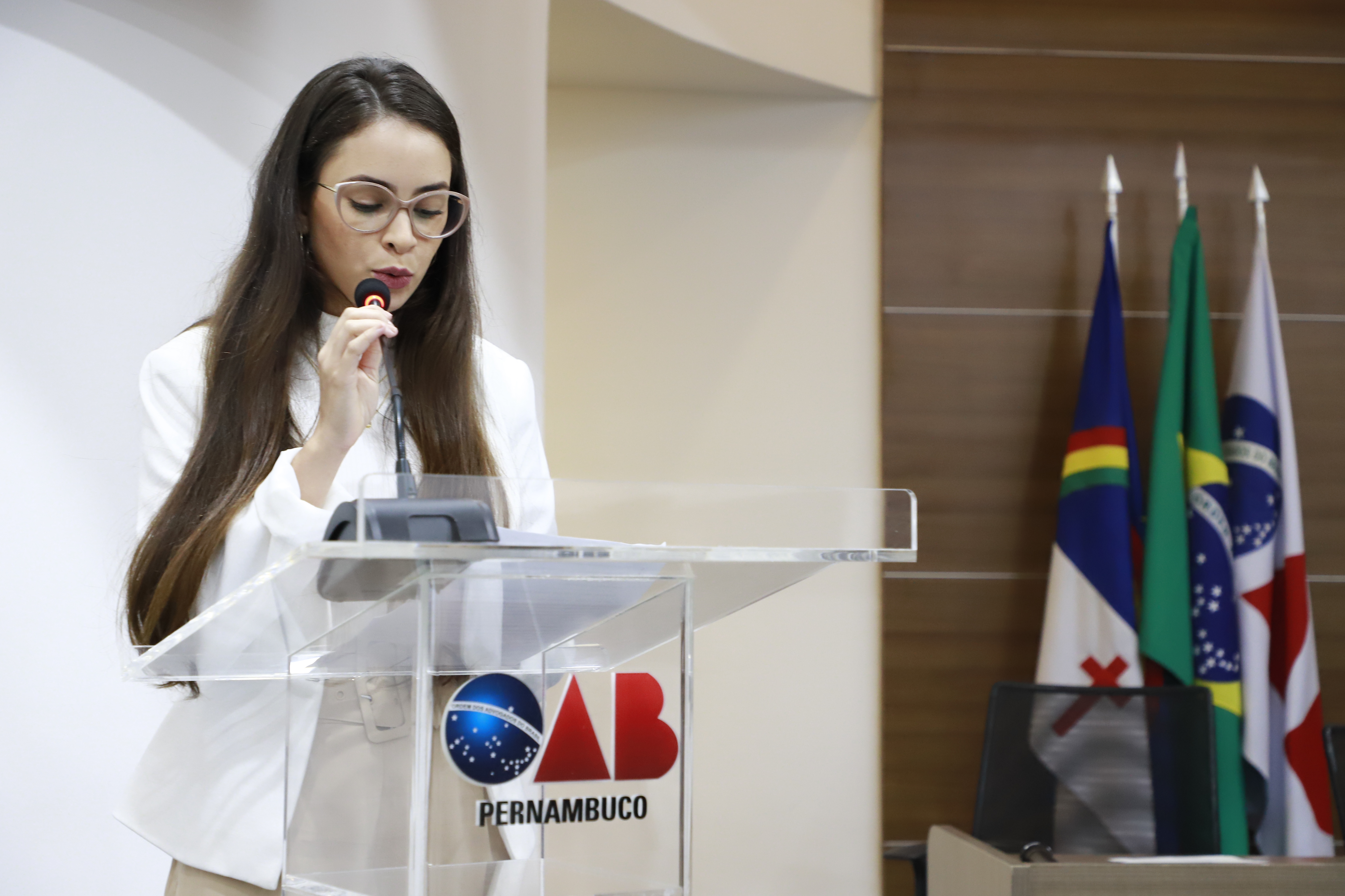 OAB-PE realiza juramento de novos advogados e advogadas
