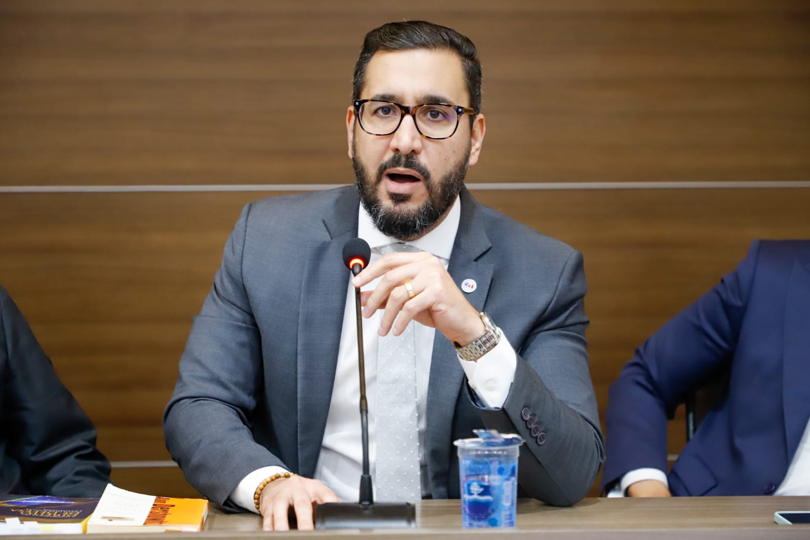 OAB-PE realiza palestra com Alberto Toron