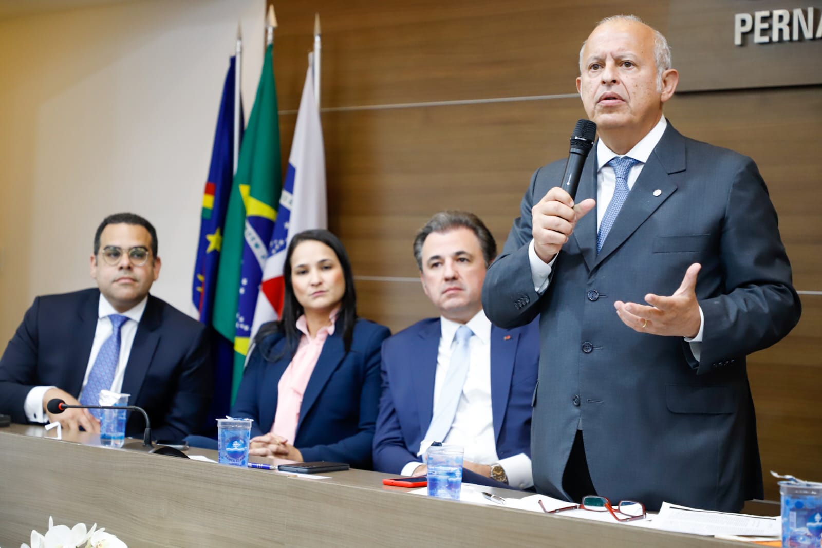 OAB-PE realiza palestra com Alberto Toron