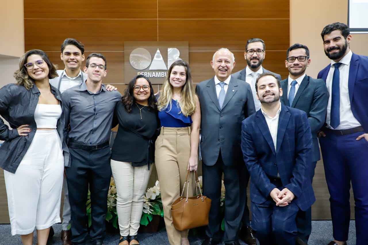 OAB-PE realiza palestra com Alberto Toron
