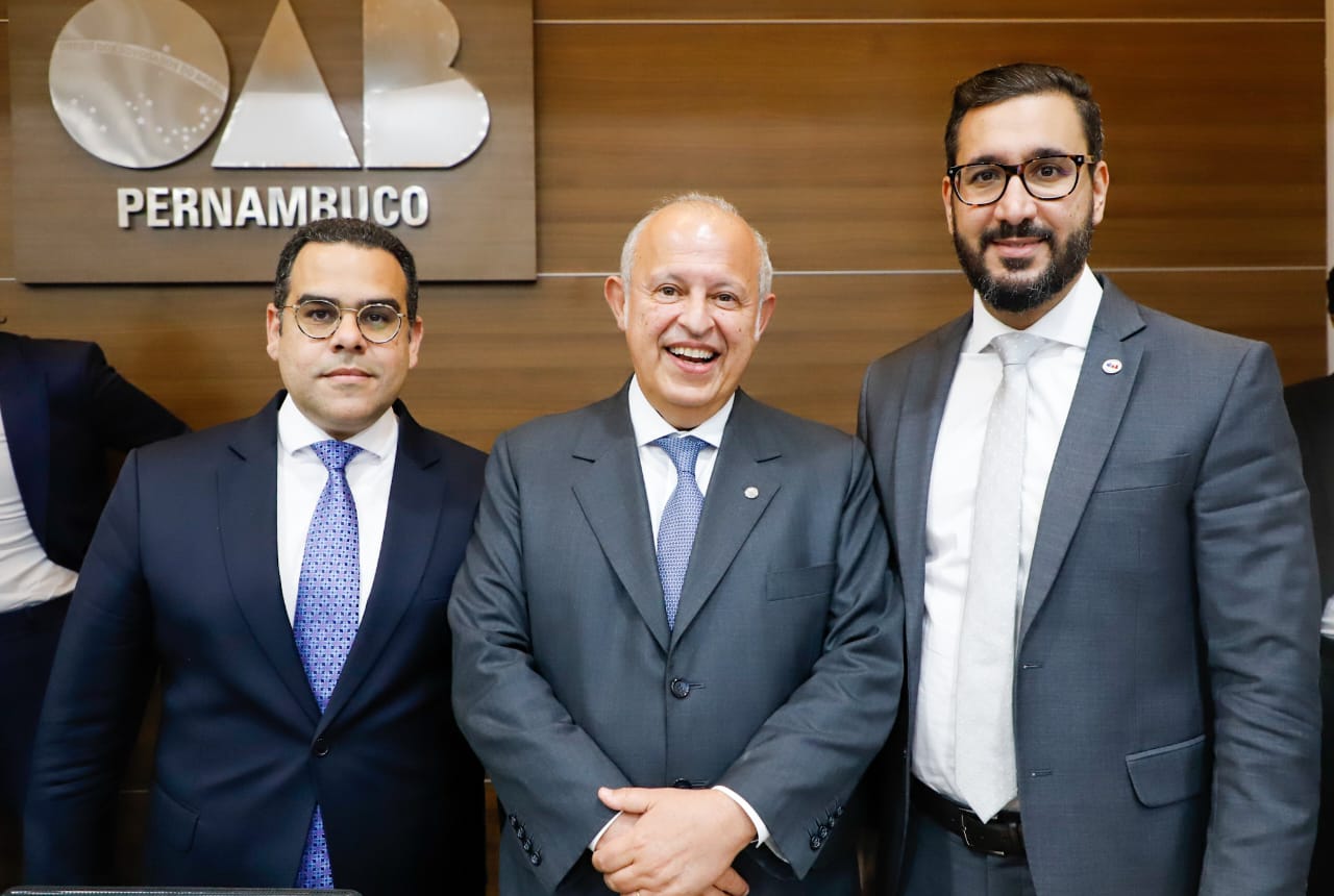 OAB-PE realiza palestra com Alberto Toron