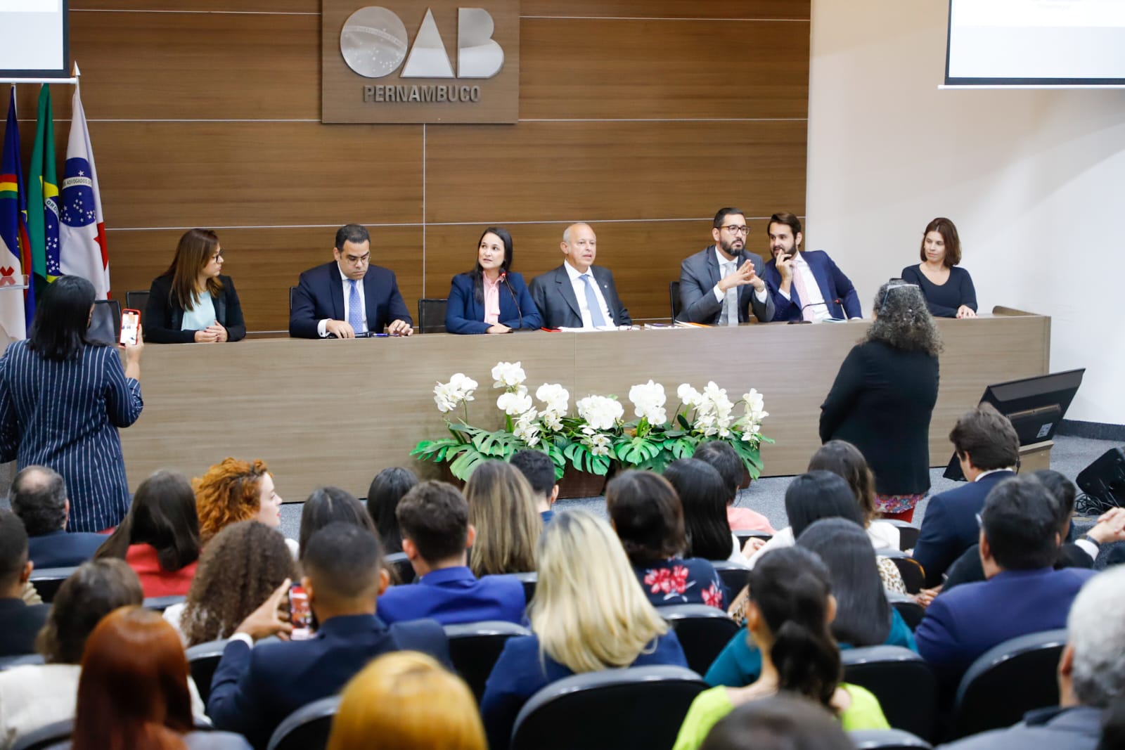 OAB-PE realiza palestra com Alberto Toron