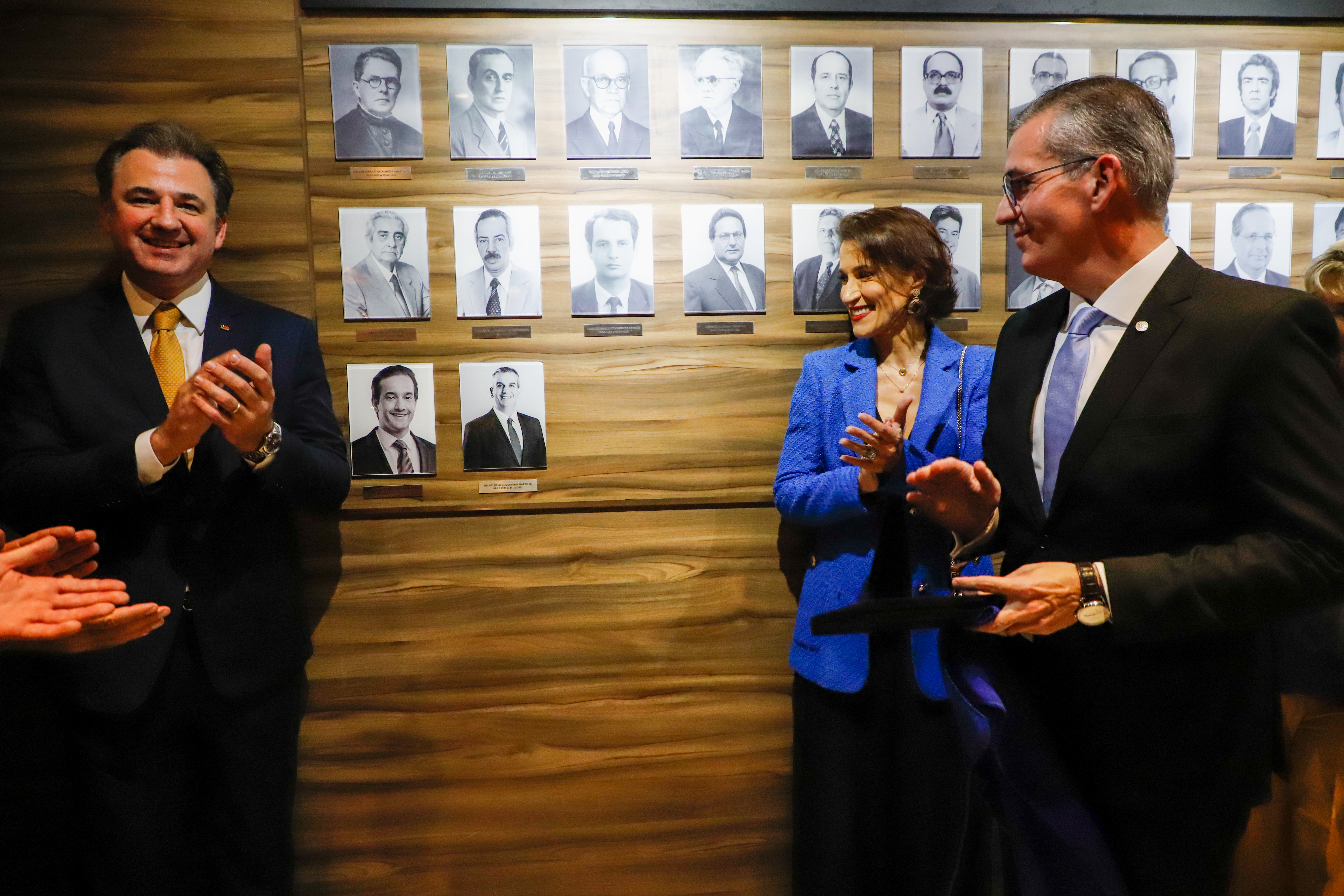 Aposi&ccedil;&atilde;o da placa de Bruno Baptista na OAB Pernambuco