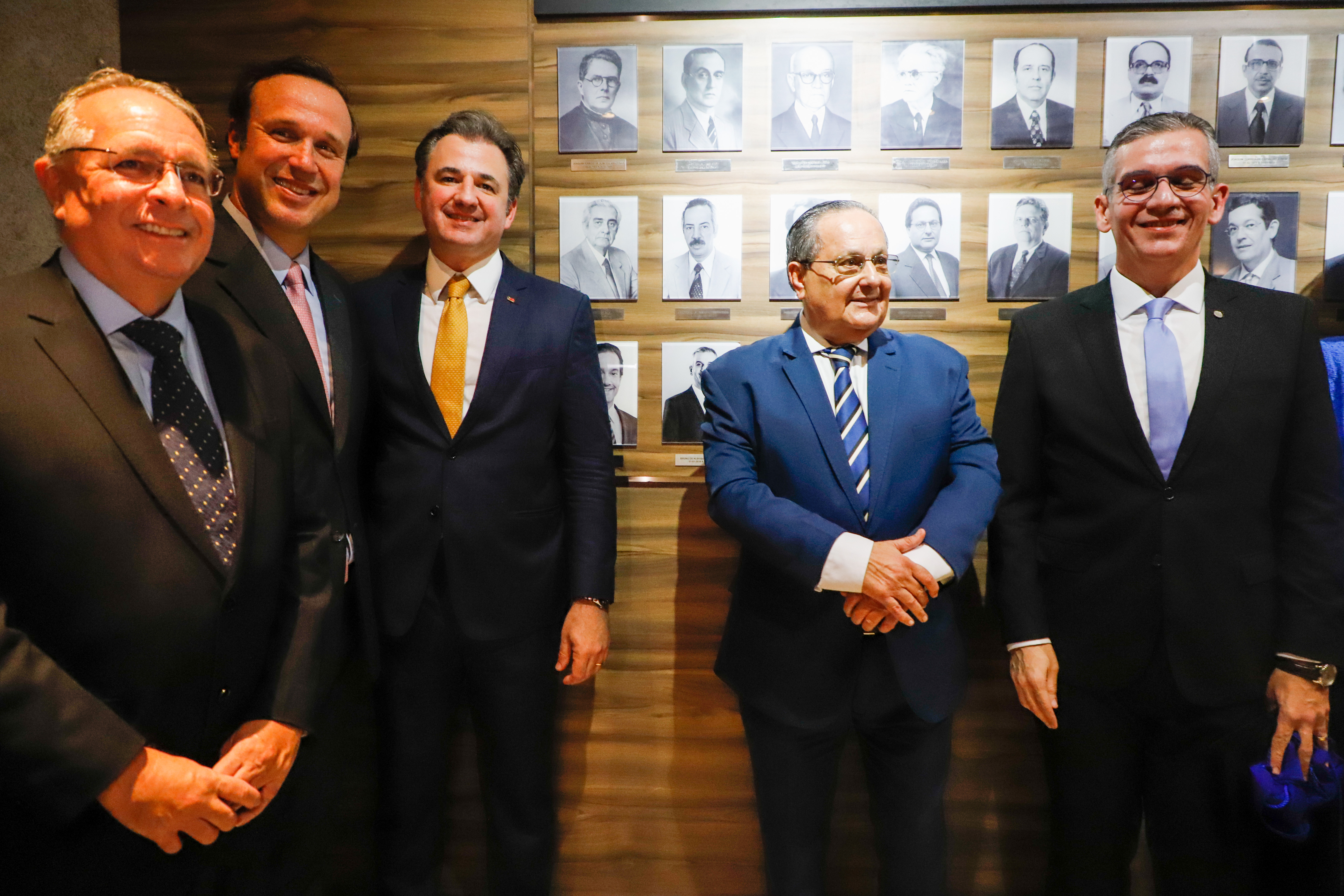 Aposi&ccedil;&atilde;o da placa de Bruno Baptista na OAB Pernambuco