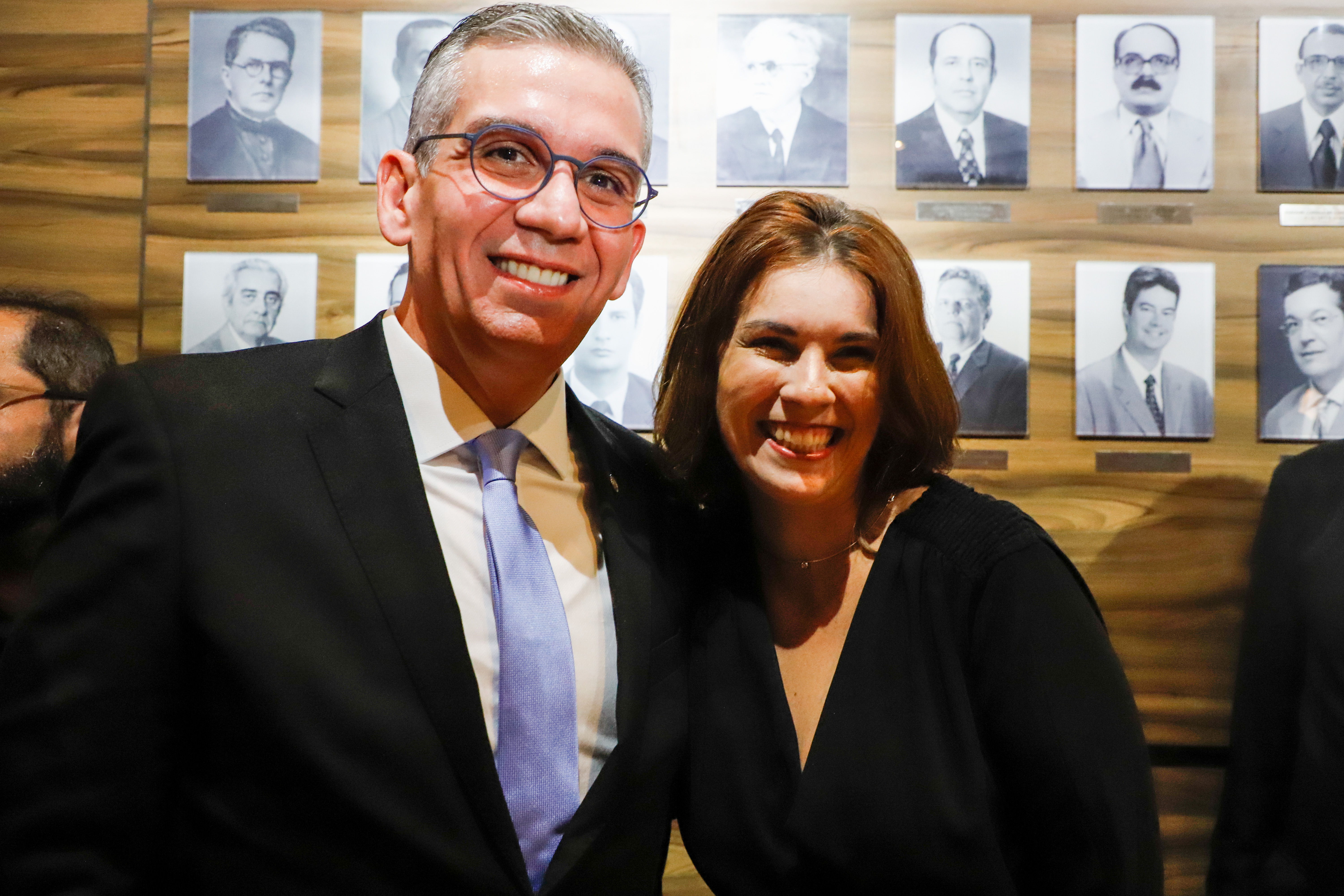 Aposi&ccedil;&atilde;o da placa de Bruno Baptista na OAB Pernambuco
