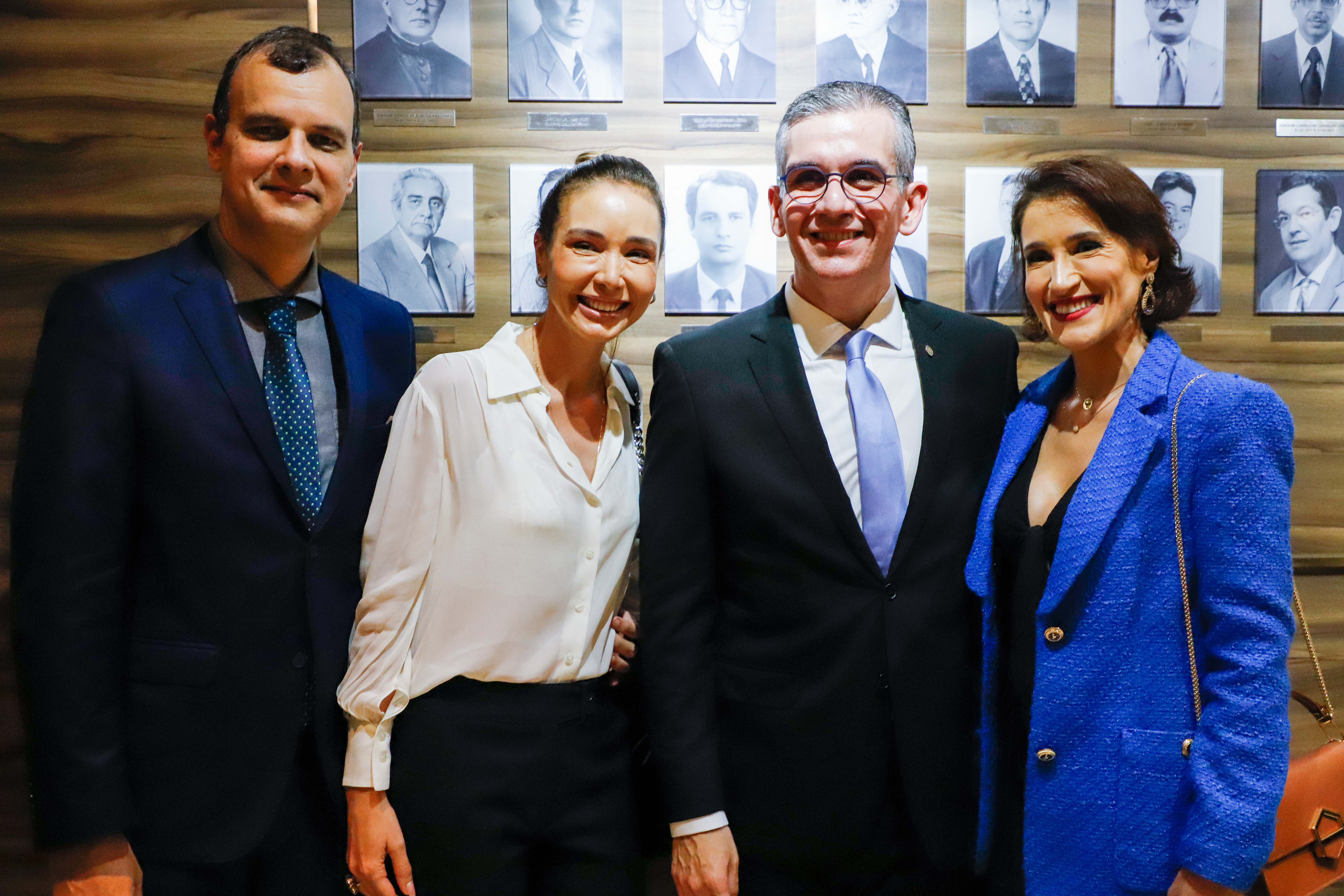 Aposi&ccedil;&atilde;o da placa de Bruno Baptista na OAB Pernambuco