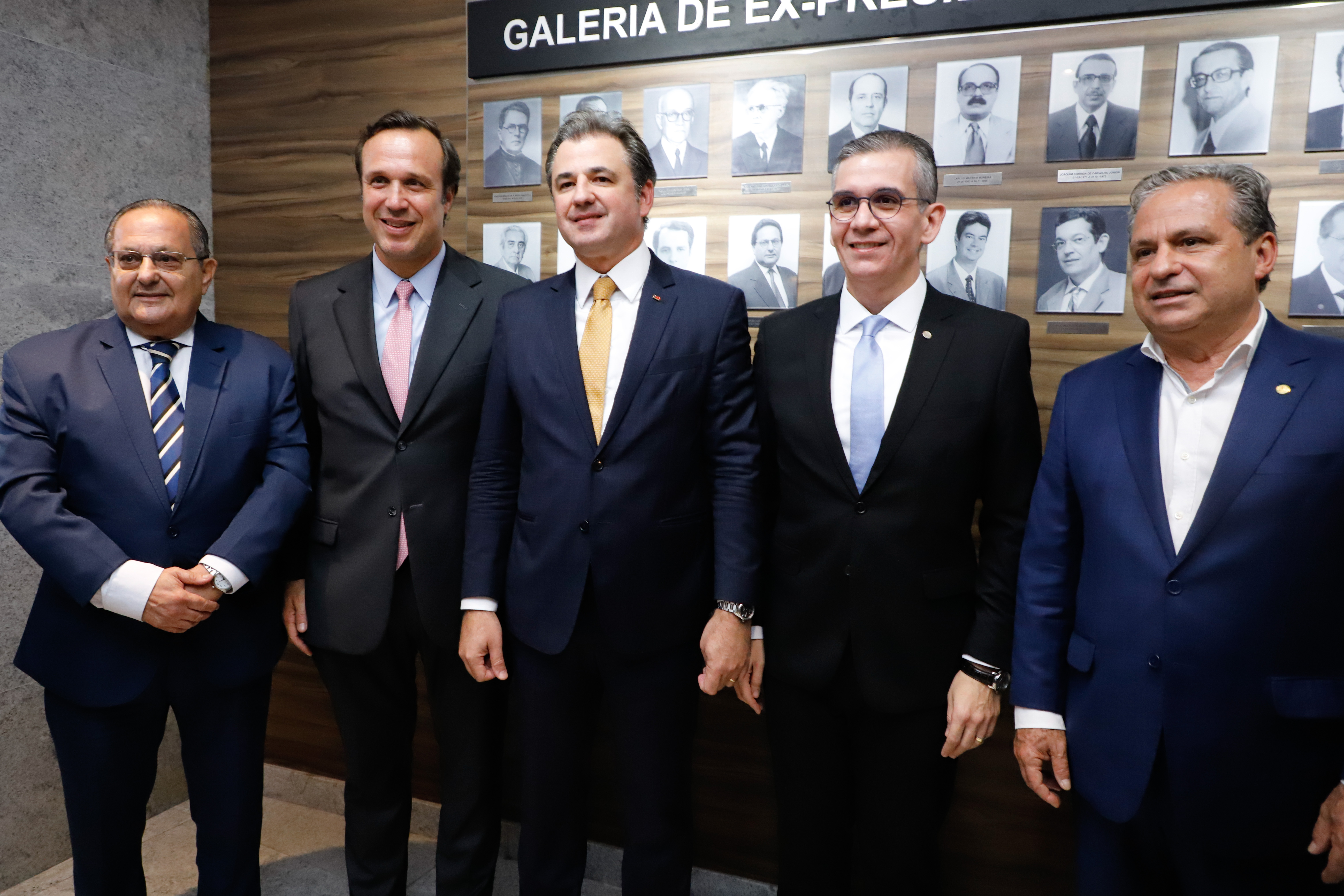 Aposi&ccedil;&atilde;o da placa de Bruno Baptista na OAB Pernambuco