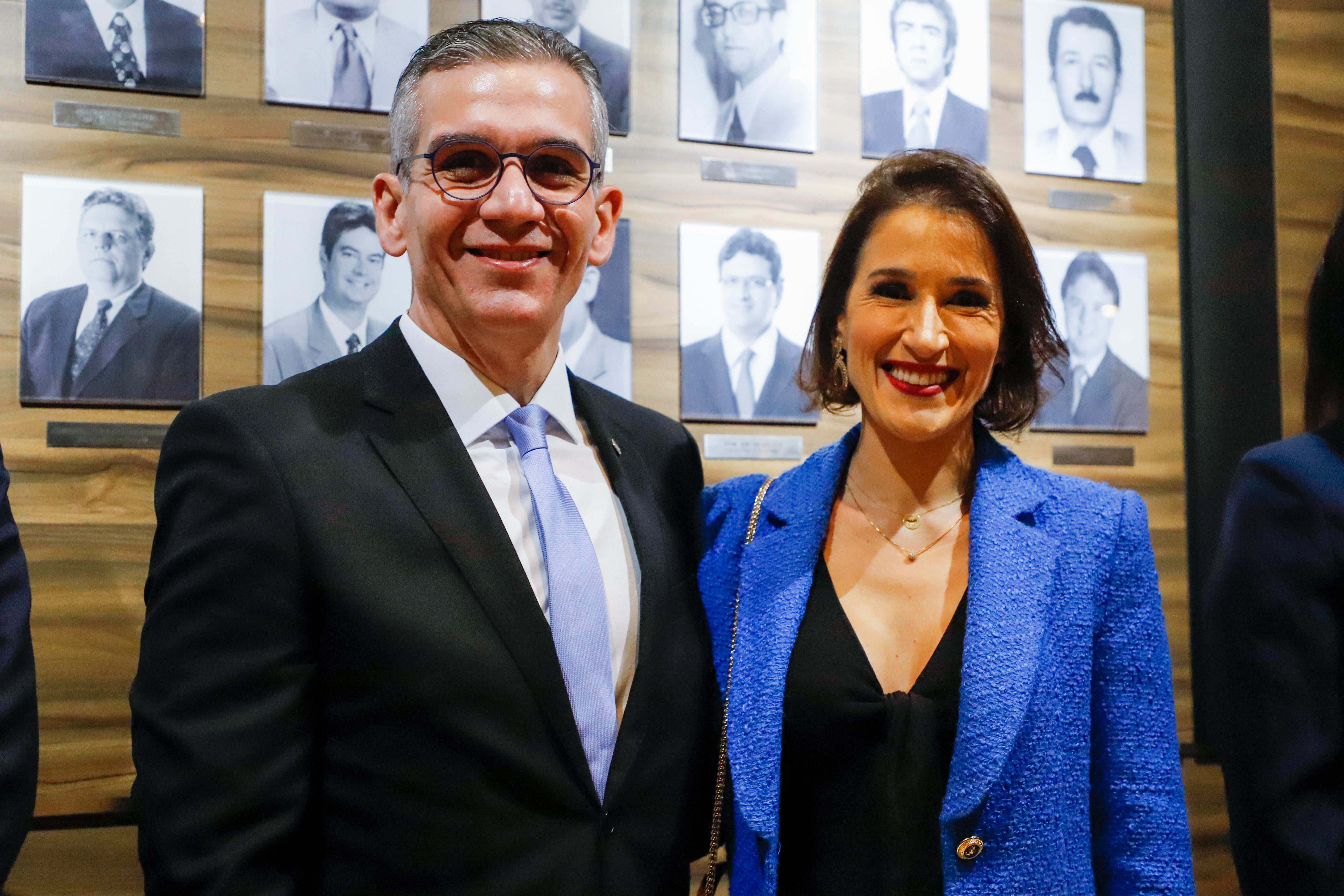 Aposi&ccedil;&atilde;o da placa de Bruno Baptista na OAB Pernambuco