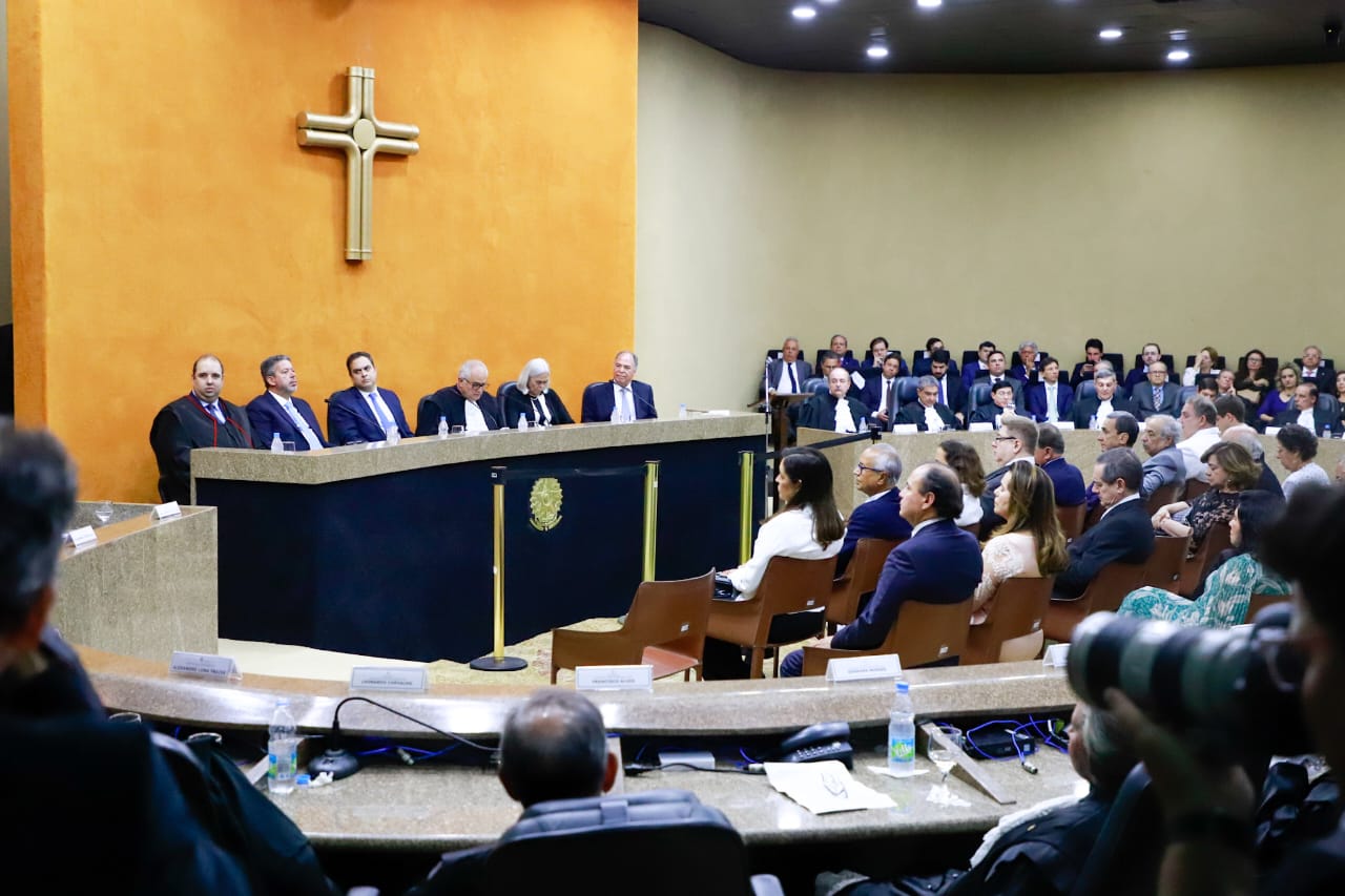 Cerim&ocirc;nia de posse dos novos desembargadores do TRF5