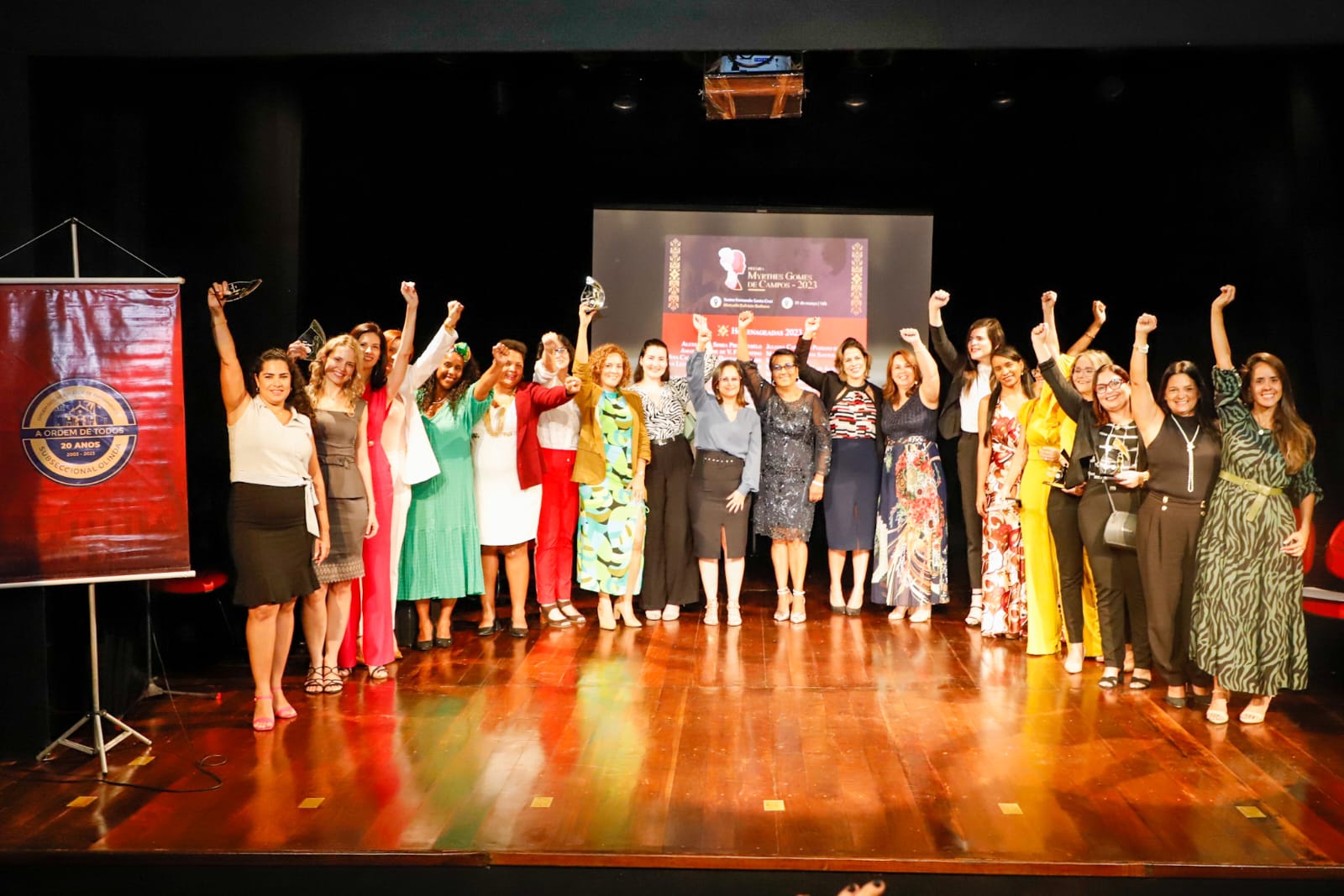 Secret&aacute;ria geral adjunta da OAB-PE &eacute; homenageada no Pr&ecirc;mio Myrthes Gomes de Campos 2023
