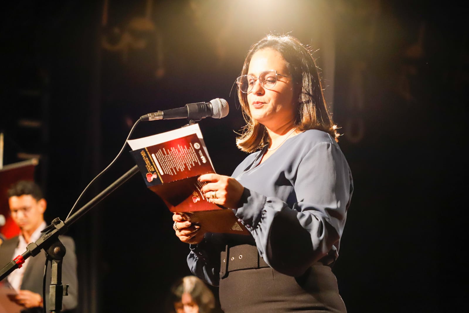 Secret&aacute;ria geral adjunta da OAB-PE &eacute; homenageada no Pr&ecirc;mio Myrthes Gomes de Campos 2023