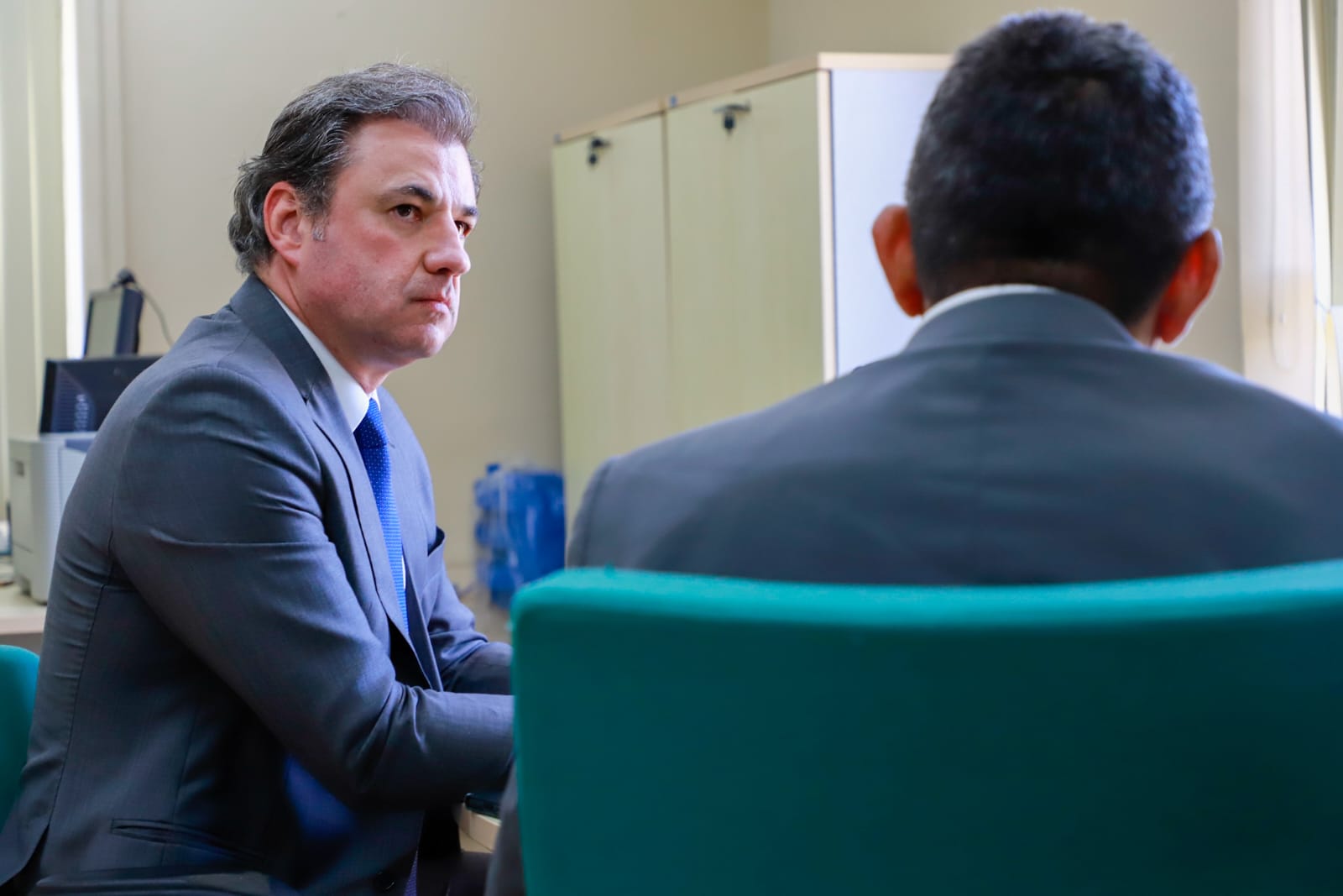 Fernando Ribeiro Lins em reuni&atilde;o com Corregedor Auxiliar da 1&ordf; Entr&acirc;ncia do TJPE