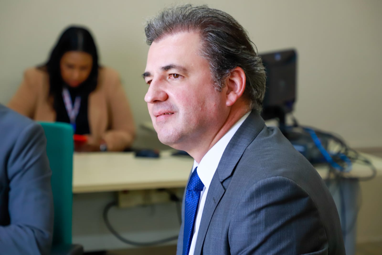 Fernando Ribeiro Lins em reuni&atilde;o com Corregedor Auxiliar da 1&ordf; Entr&acirc;ncia do TJPE