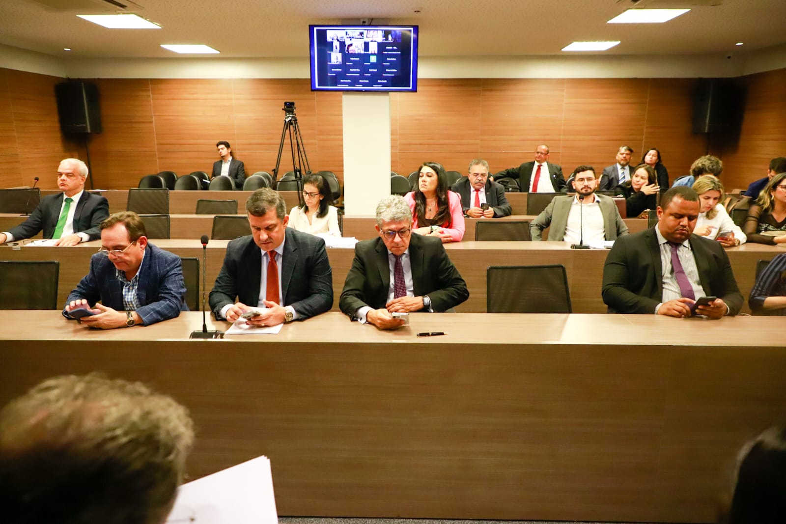 OAB Pernambuco aprova desagravo em favor de advogada desrespeitada por juiz do trabalho