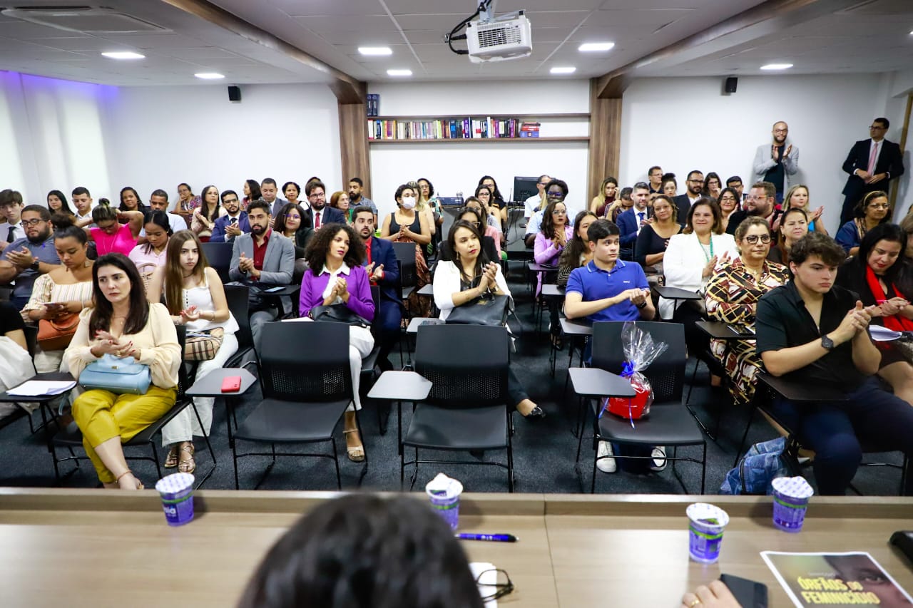 OAB-PE lan&ccedil;a cartilha sobre direitos da crian&ccedil;a e adolescente