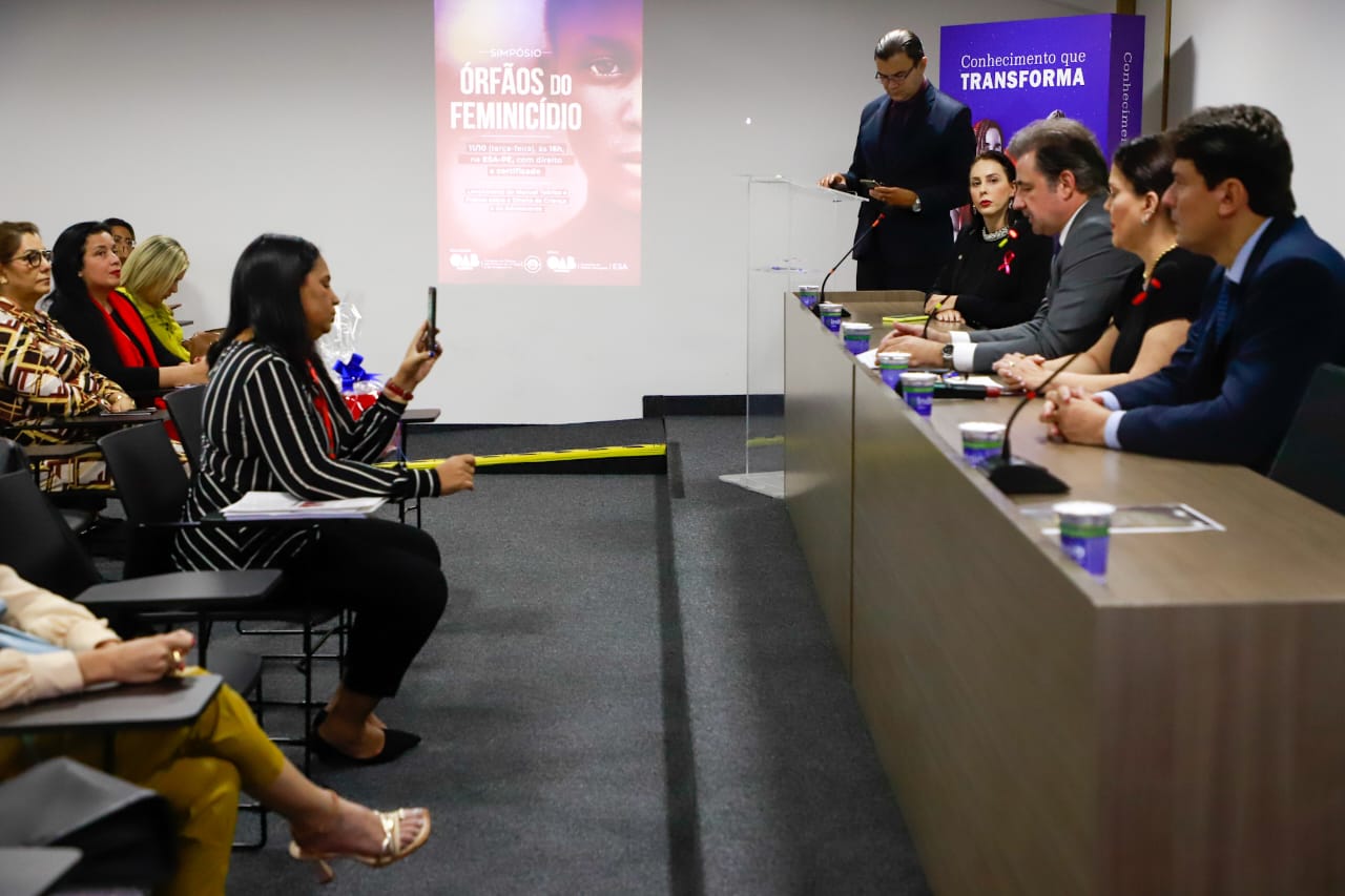 OAB-PE lan&ccedil;a cartilha sobre direitos da crian&ccedil;a e adolescente
