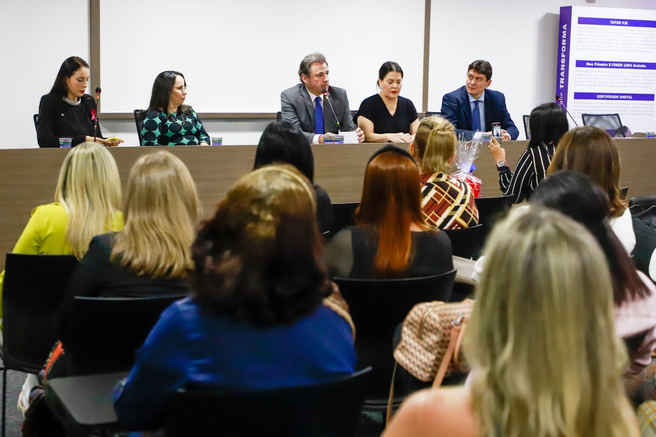 OAB-PE lan&ccedil;a cartilha sobre direitos da crian&ccedil;a e adolescente