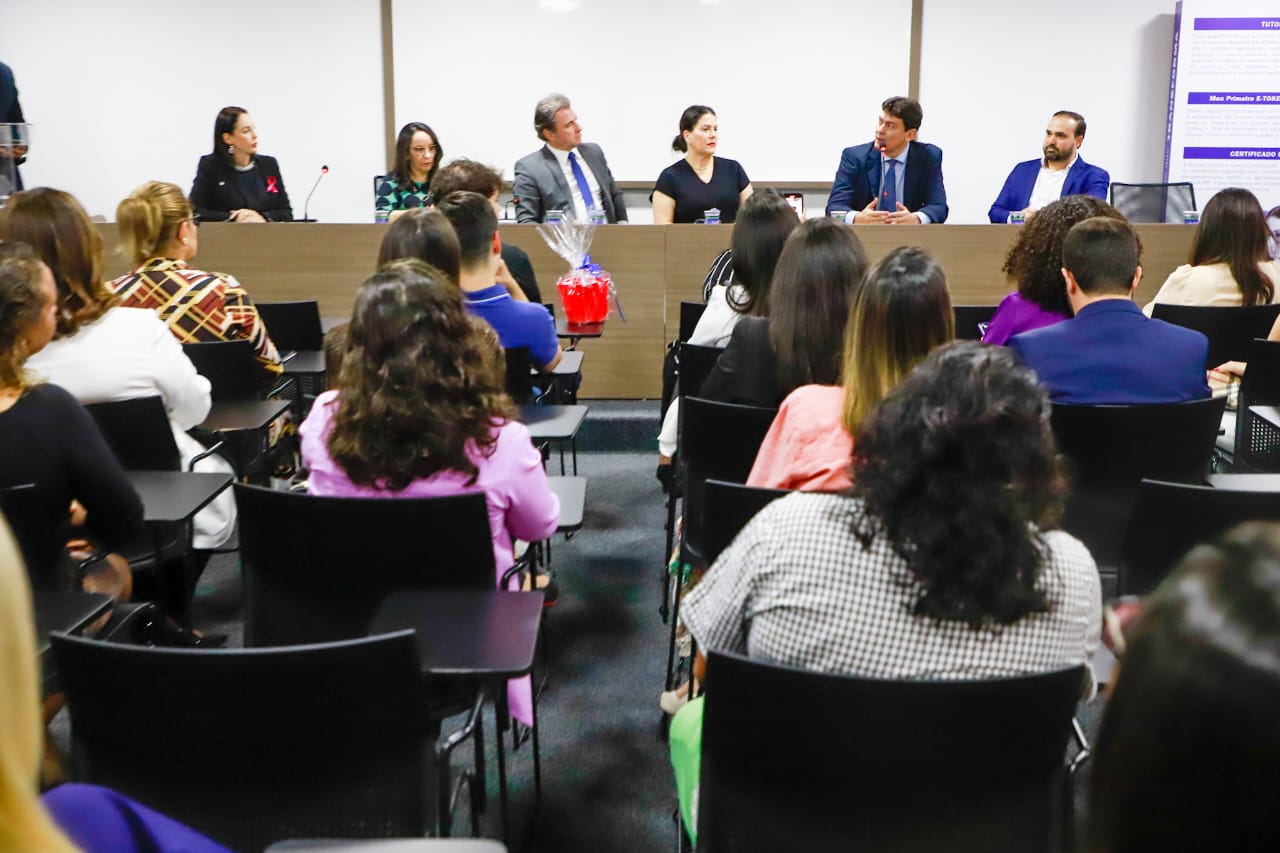 OAB-PE lan&ccedil;a cartilha sobre direitos da crian&ccedil;a e adolescente