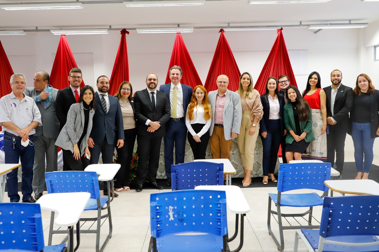 OAB-PE entrega Selo OAB Recomenda &agrave; Universidade de Pernambuco Campus Arcoverde
