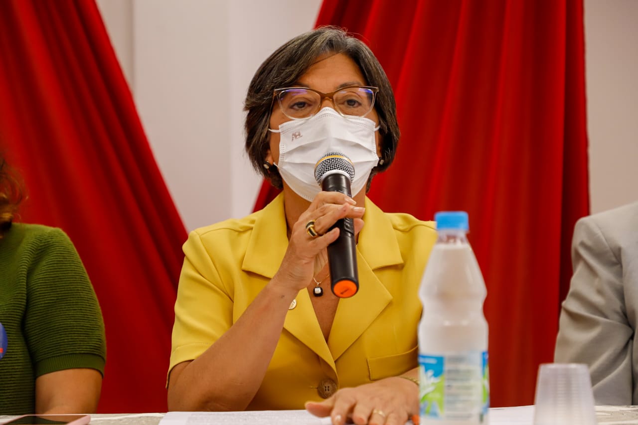 OAB-PE entrega Selo OAB Recomenda &agrave; Universidade de Pernambuco Campus Arcoverde
