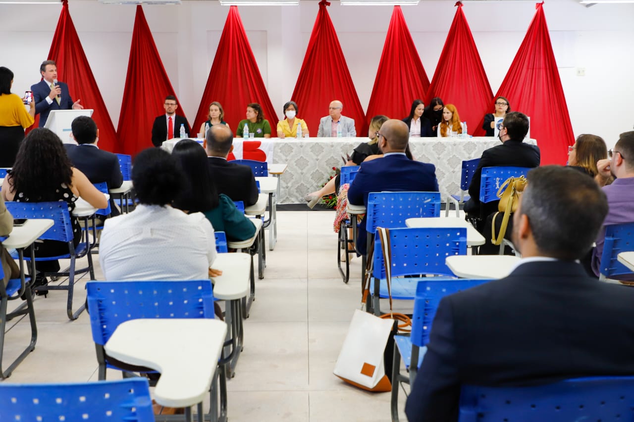 OAB-PE entrega Selo OAB Recomenda &agrave; Universidade de Pernambuco Campus Arcoverde