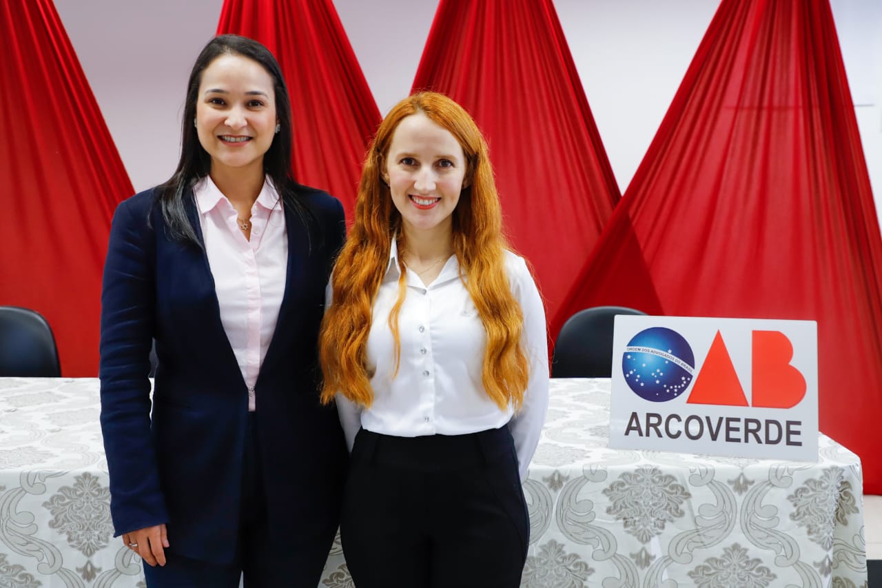 OAB-PE entrega Selo OAB Recomenda &agrave; Universidade de Pernambuco Campus Arcoverde