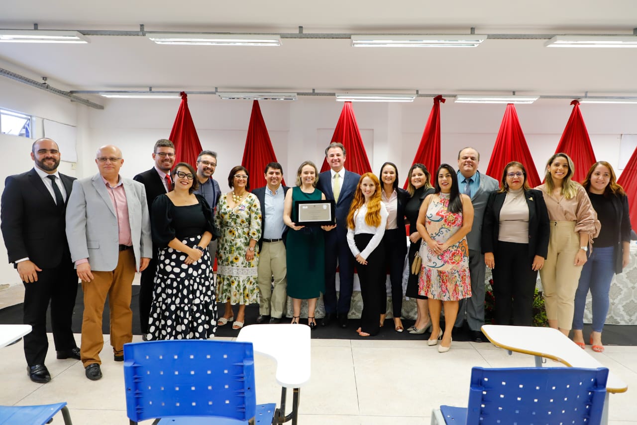 OAB-PE entrega Selo OAB Recomenda &agrave; Universidade de Pernambuco Campus Arcoverde