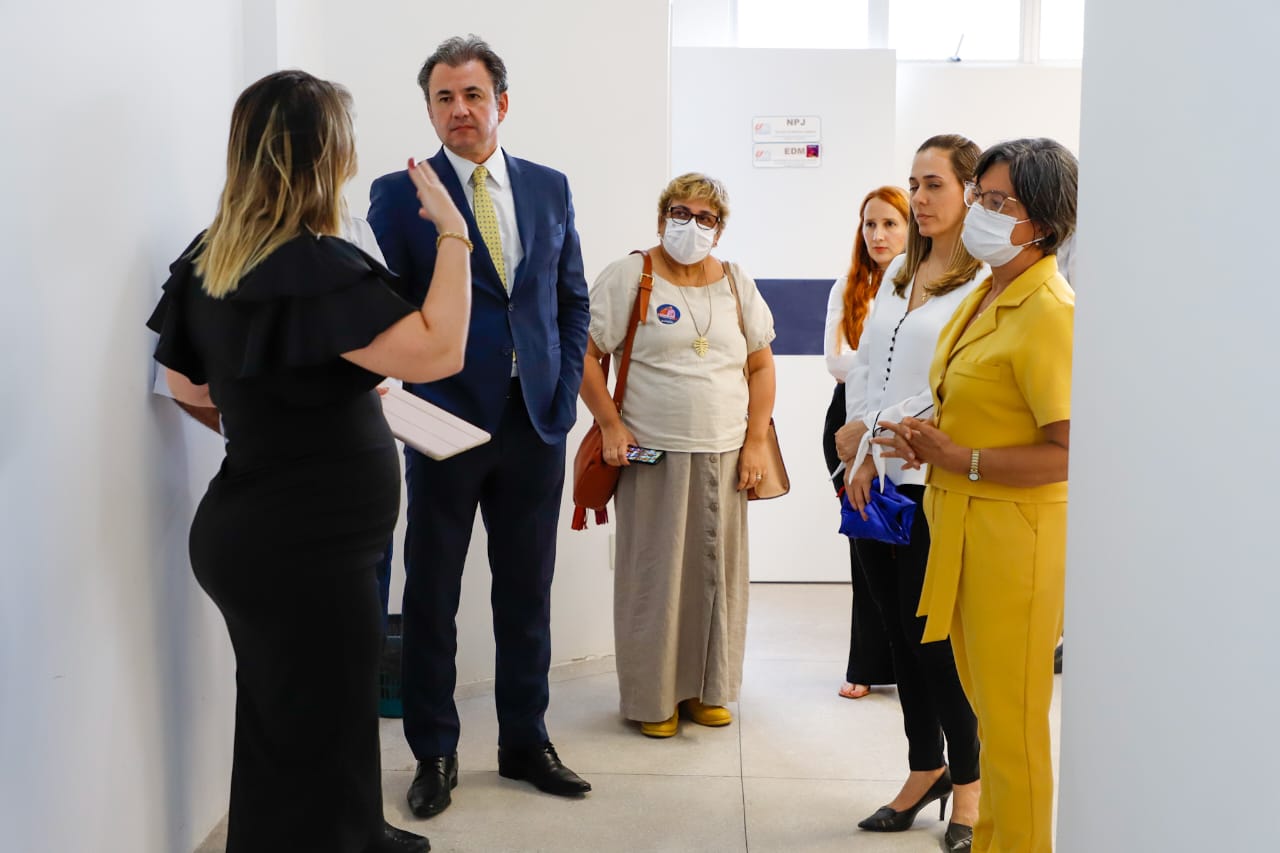 OAB-PE entrega Selo OAB Recomenda &agrave; Universidade de Pernambuco Campus Arcoverde