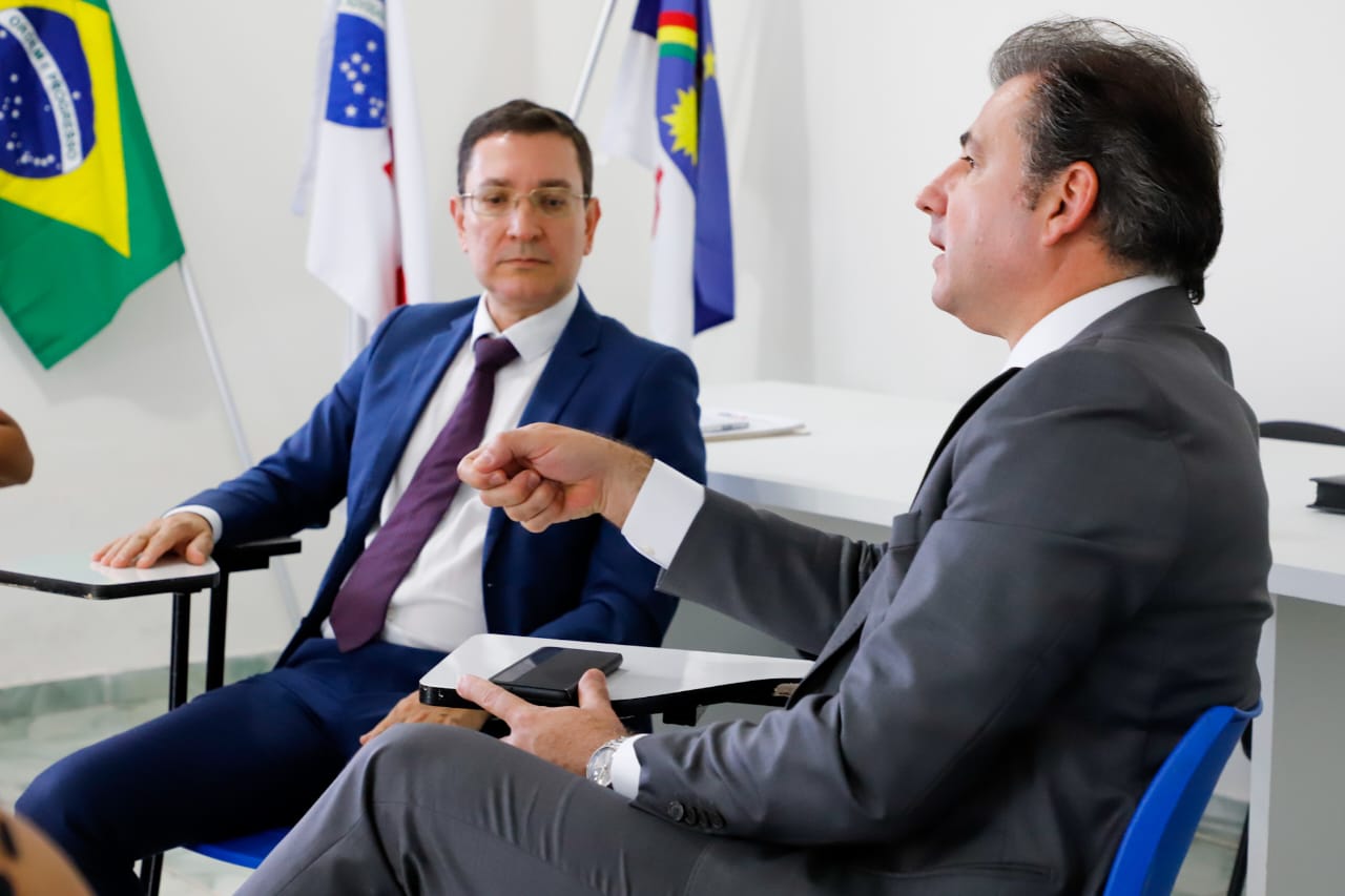 Visita &agrave; sede da OAB Palmares