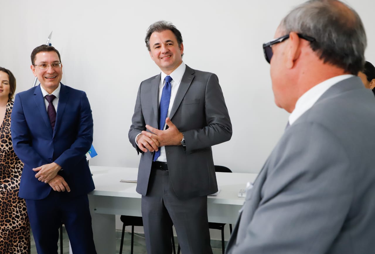 Visita &agrave; sede da OAB Palmares