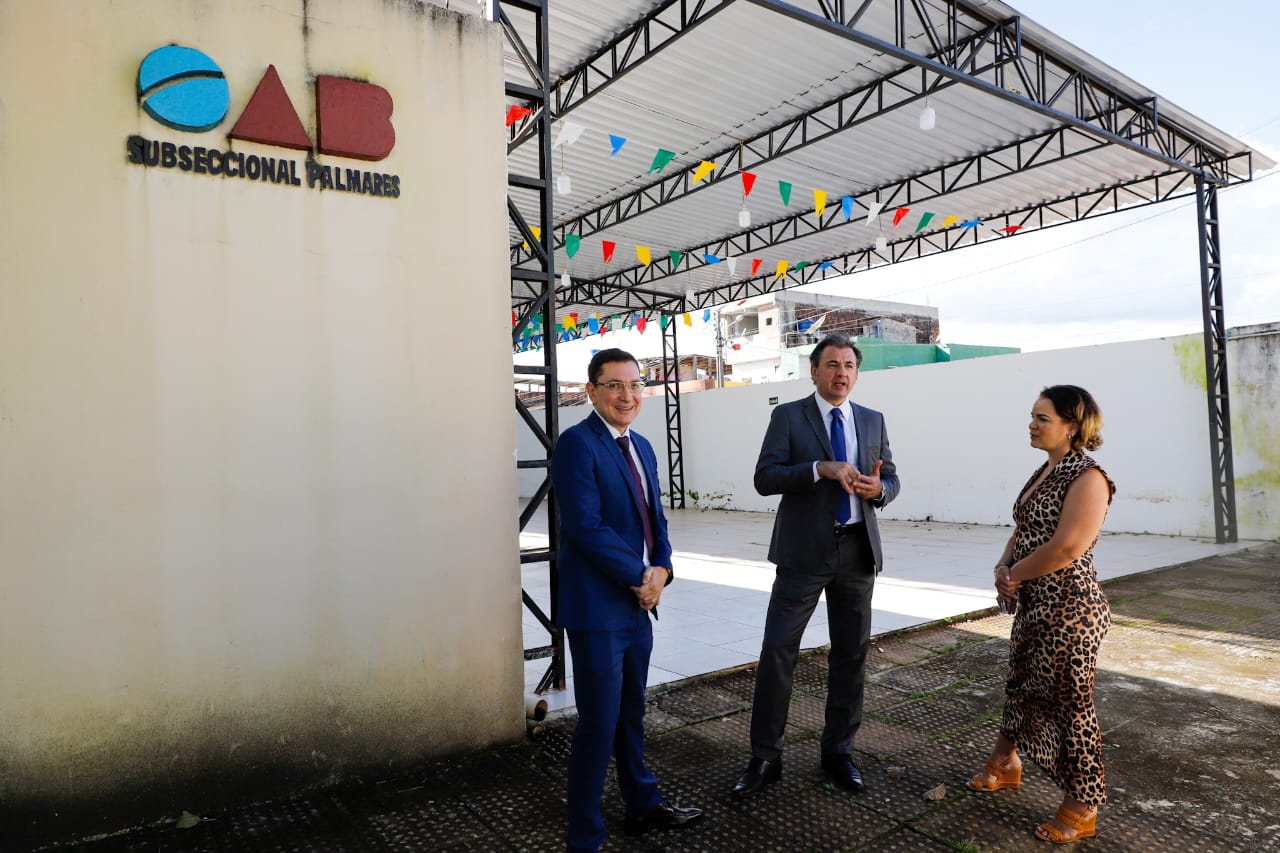 Visita &agrave; sede da OAB Palmares