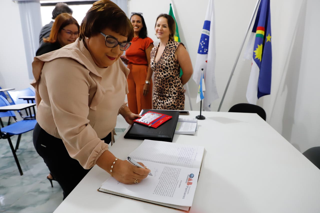 Visita &agrave; sede da OAB Palmares