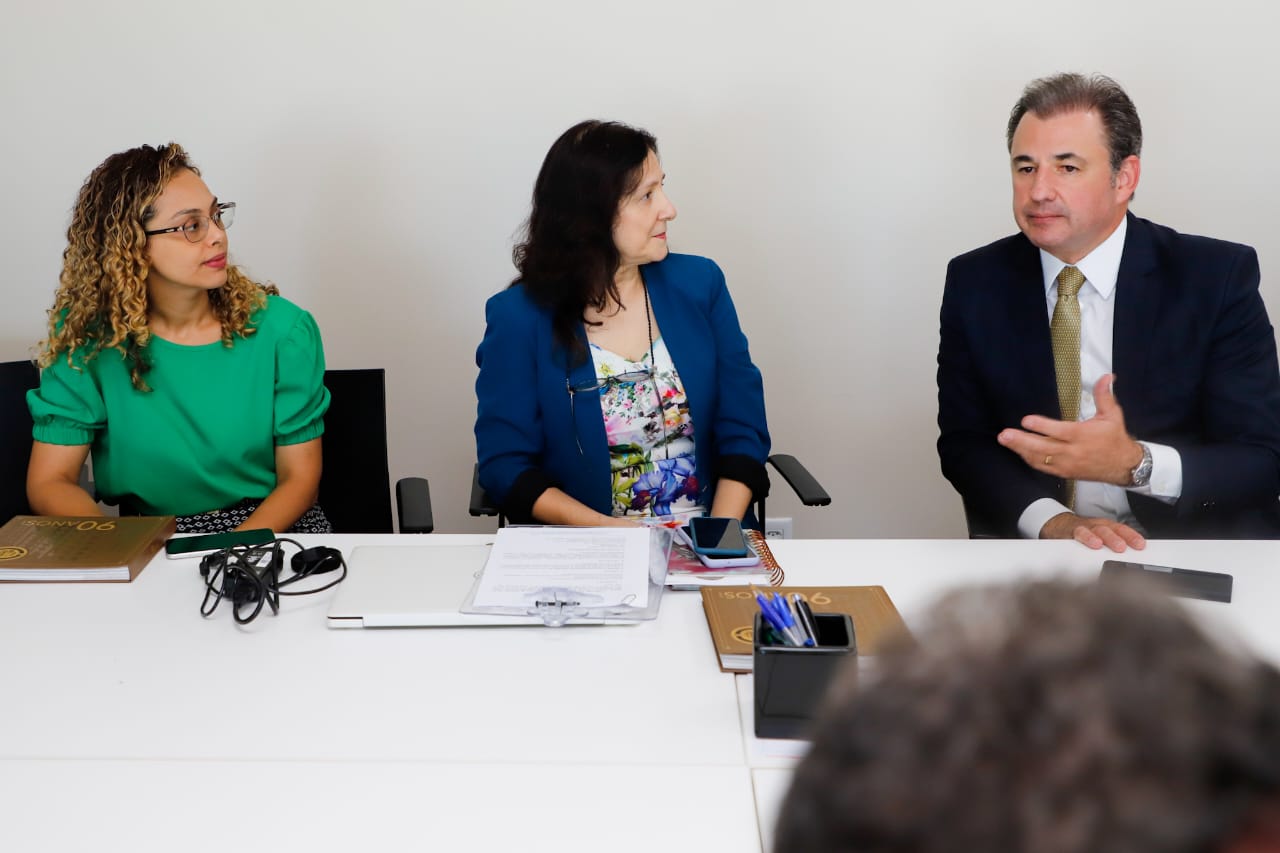 Fernando Ribeiro Lins &eacute; recebido na Amatra6 e reafirma parceria e di&aacute;logo da OAB com a Associa&ccedil;&atilde;o
