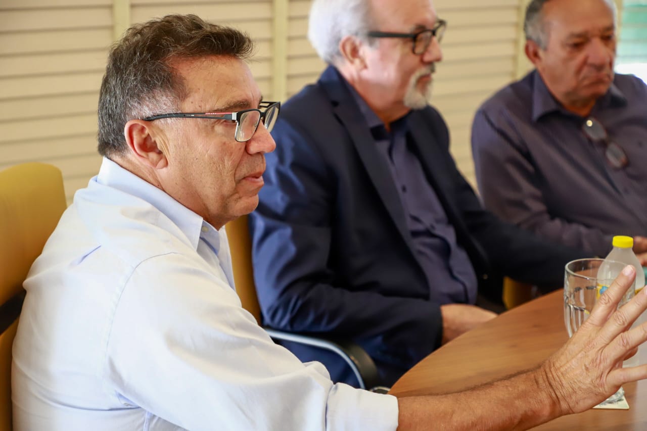 Fernando Ribeiro Lins cumpre agenda no Sert&atilde;o do Estado