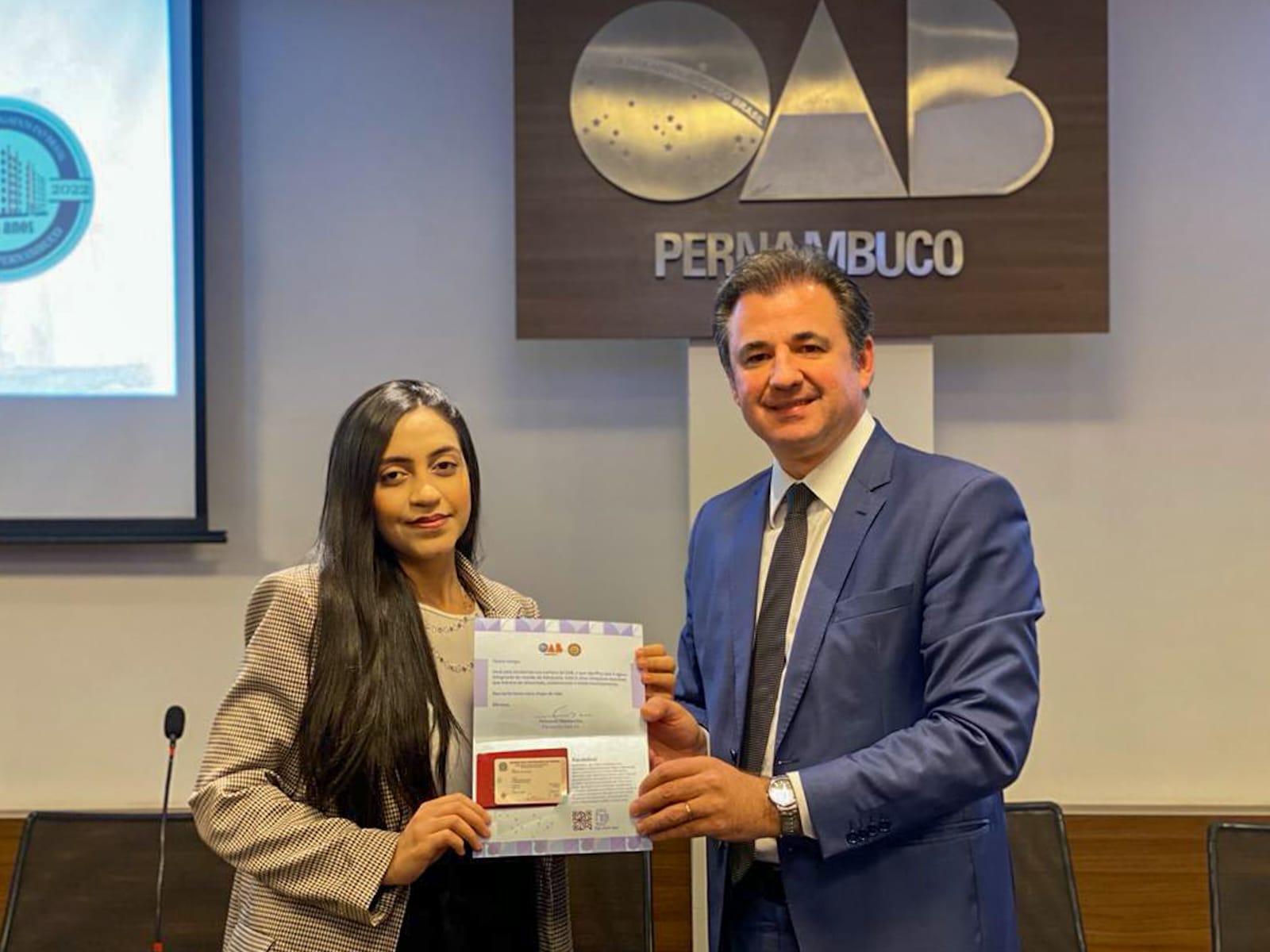 Entrega de carteiras aos novos advogados e advogadas