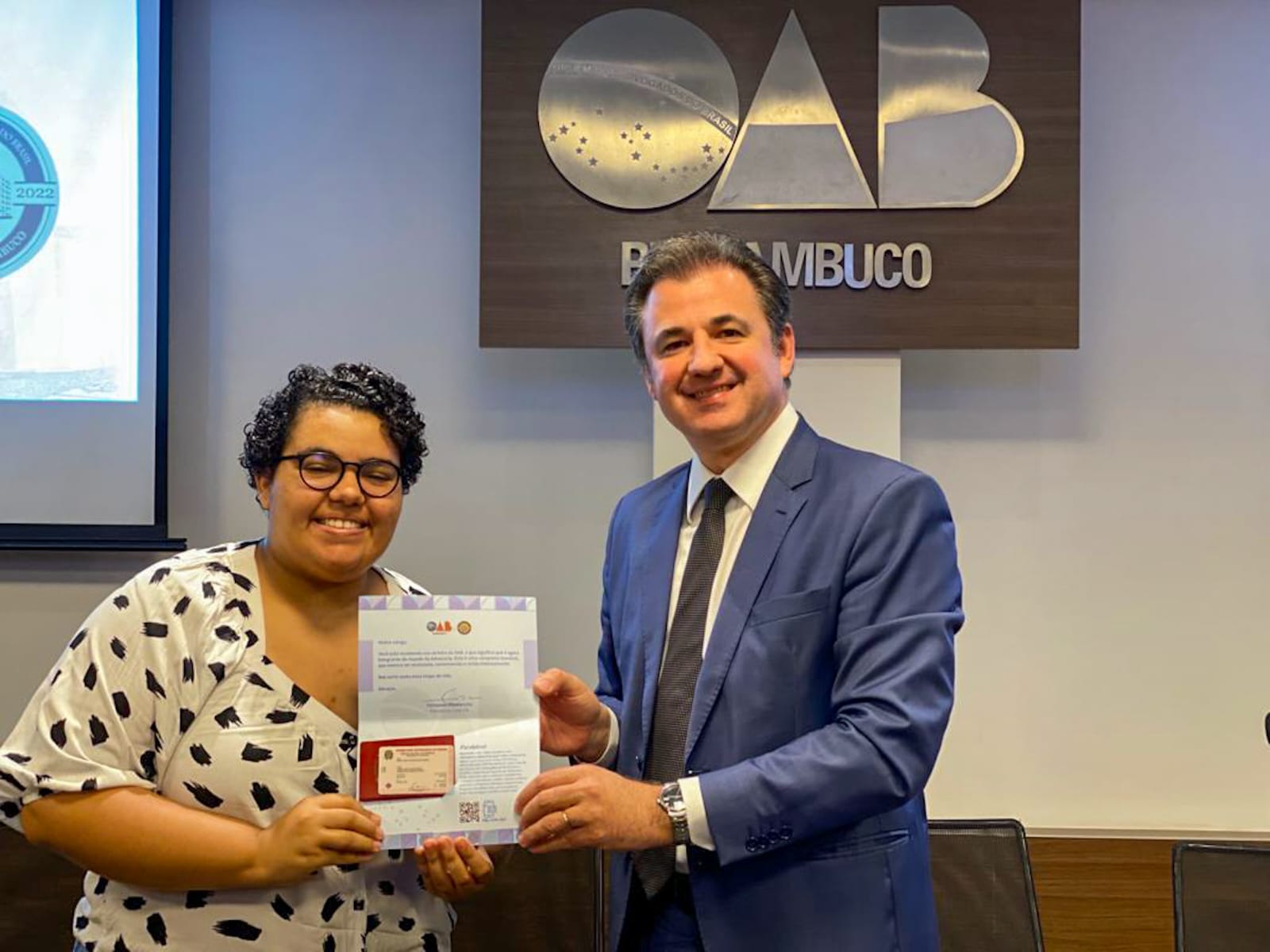 Entrega de carteiras aos novos advogados e advogadas